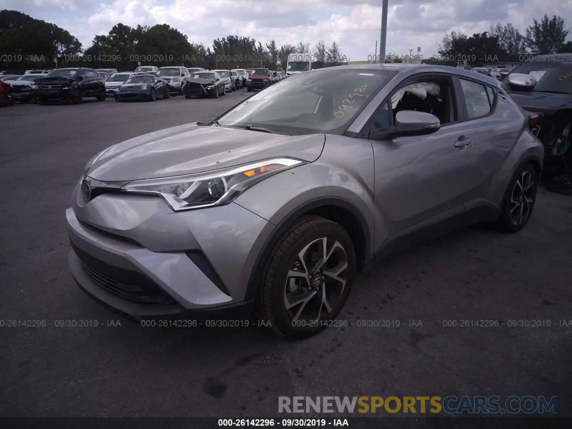 2 Photograph of a damaged car NMTKHMBX7KR092984 TOYOTA C-HR 2019