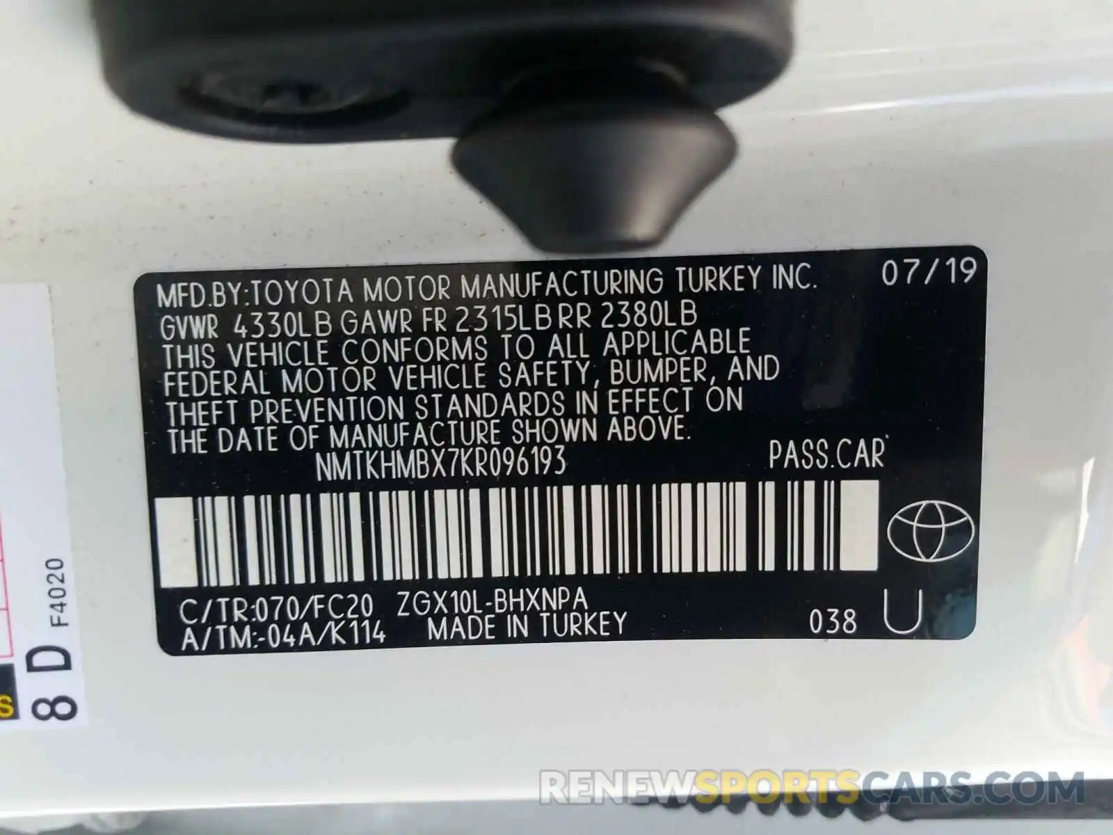 10 Photograph of a damaged car NMTKHMBX7KR096193 TOYOTA C-HR 2019