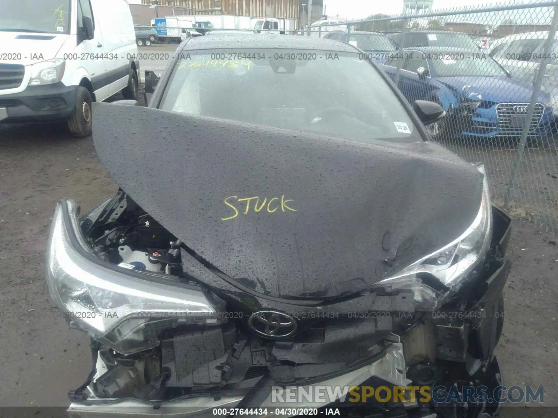 10 Photograph of a damaged car NMTKHMBX7KR096548 TOYOTA C-HR 2019