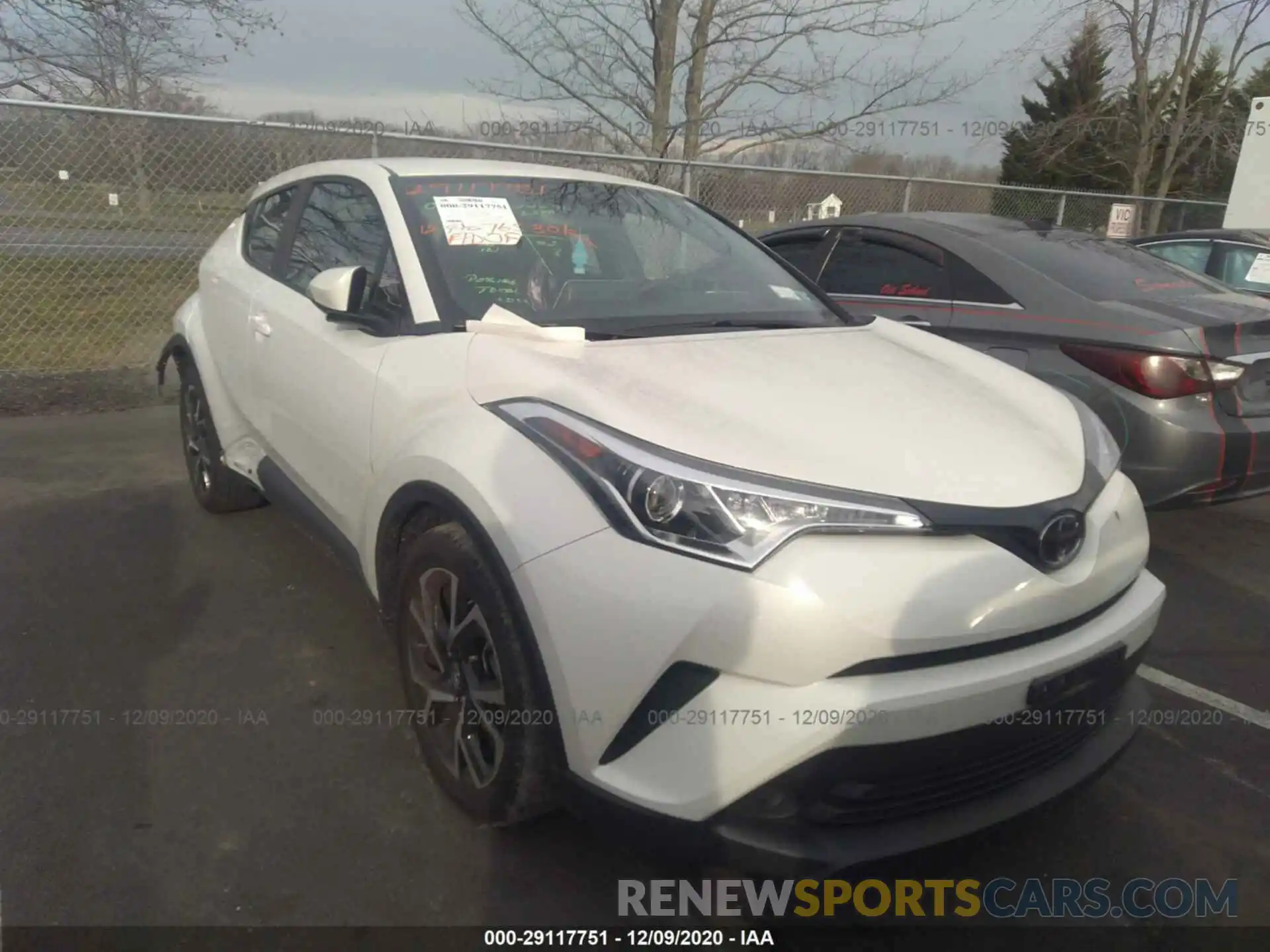 1 Фотография поврежденного автомобиля NMTKHMBX7KR097201 TOYOTA C-HR 2019