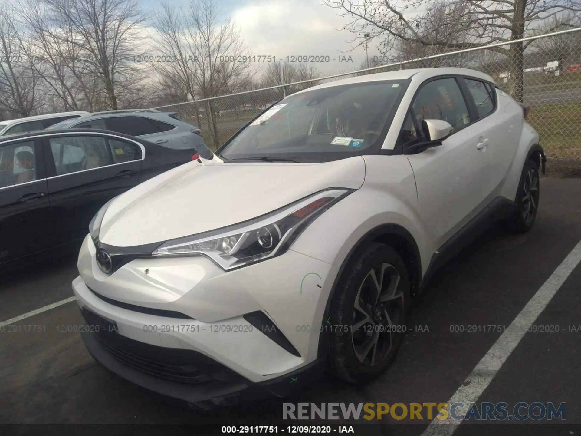 2 Фотография поврежденного автомобиля NMTKHMBX7KR097201 TOYOTA C-HR 2019