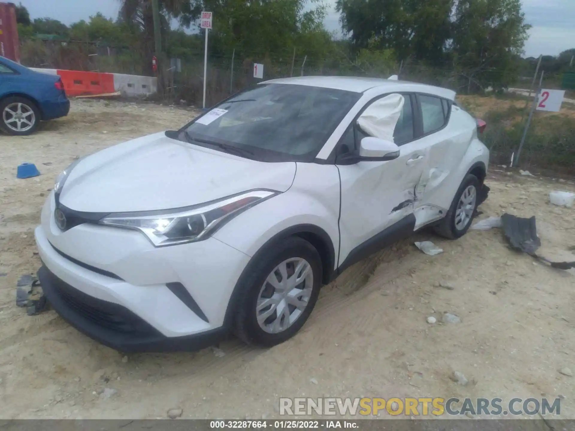 2 Photograph of a damaged car NMTKHMBX7KR098106 TOYOTA C-HR 2019