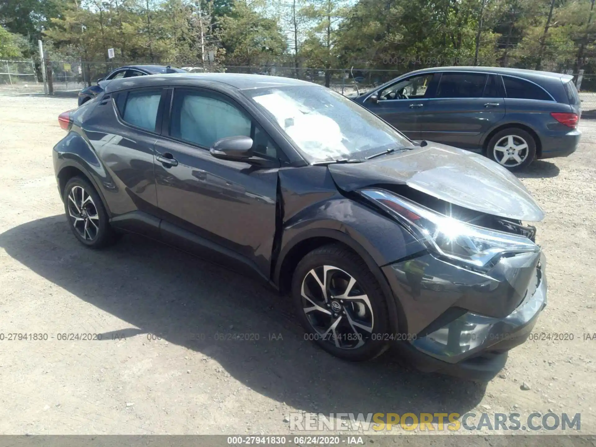 1 Photograph of a damaged car NMTKHMBX7KR099675 TOYOTA C-HR 2019