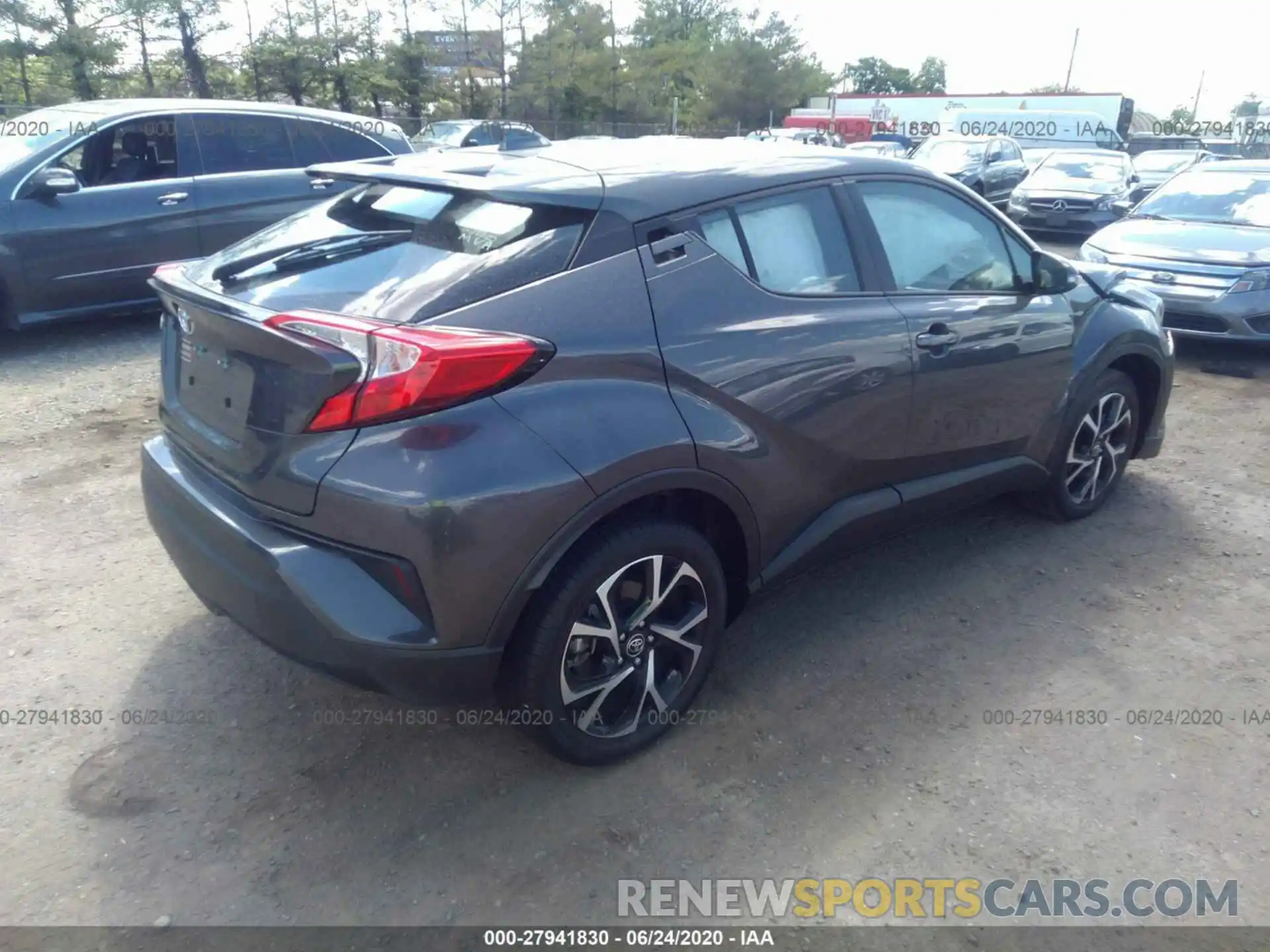 4 Photograph of a damaged car NMTKHMBX7KR099675 TOYOTA C-HR 2019