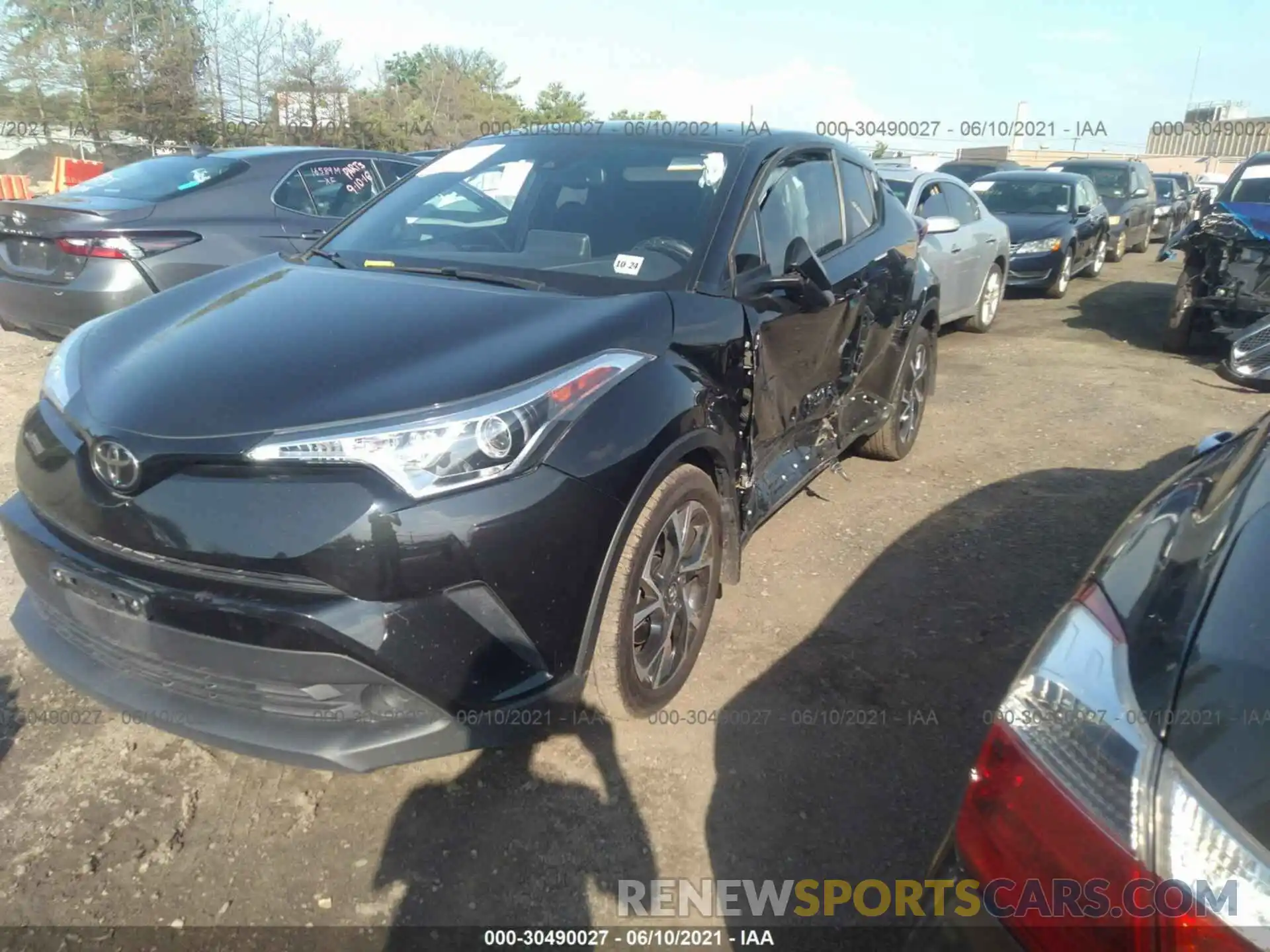 2 Фотография поврежденного автомобиля NMTKHMBX7KR099949 TOYOTA C-HR 2019