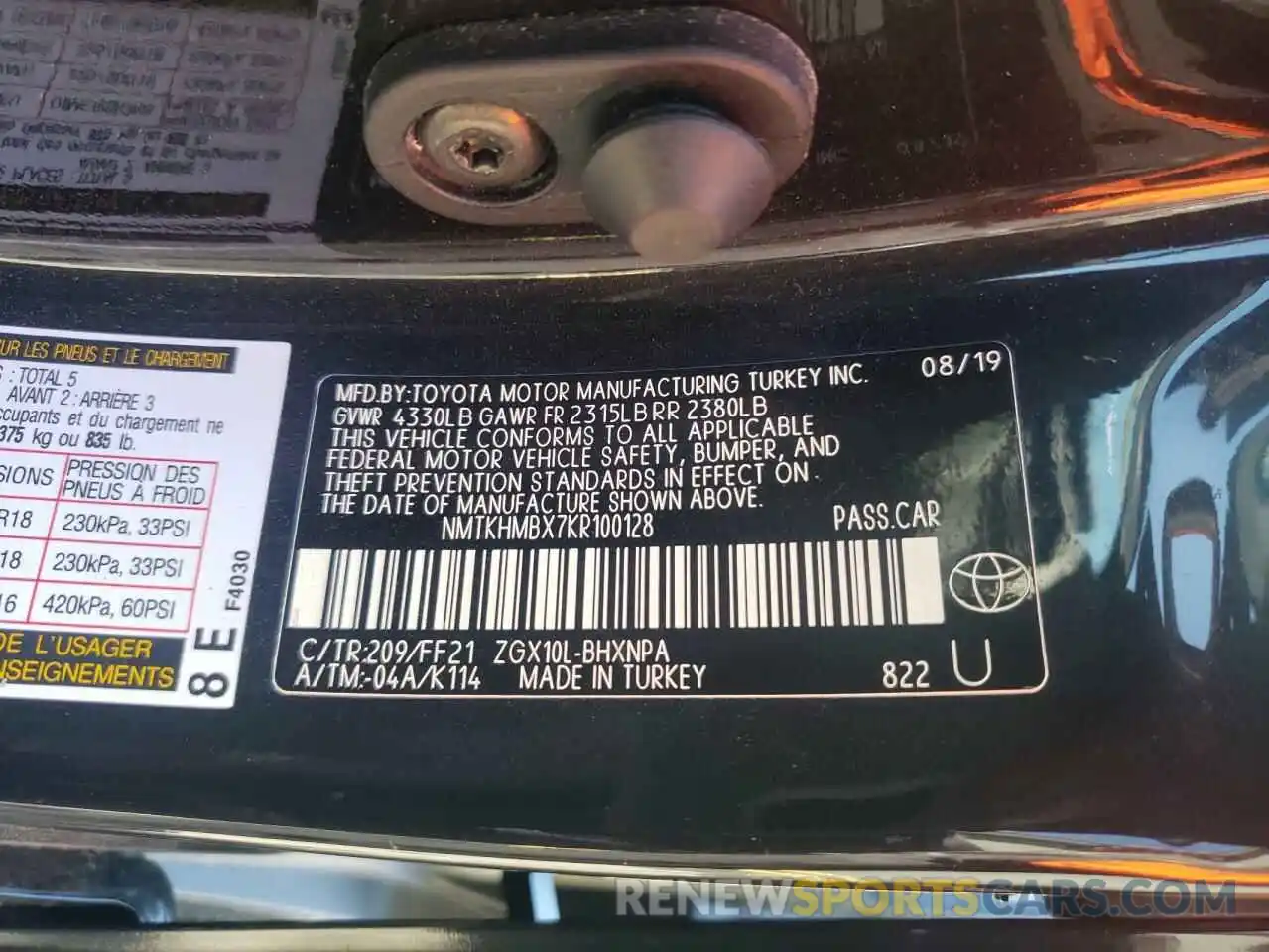 10 Photograph of a damaged car NMTKHMBX7KR100128 TOYOTA C-HR 2019