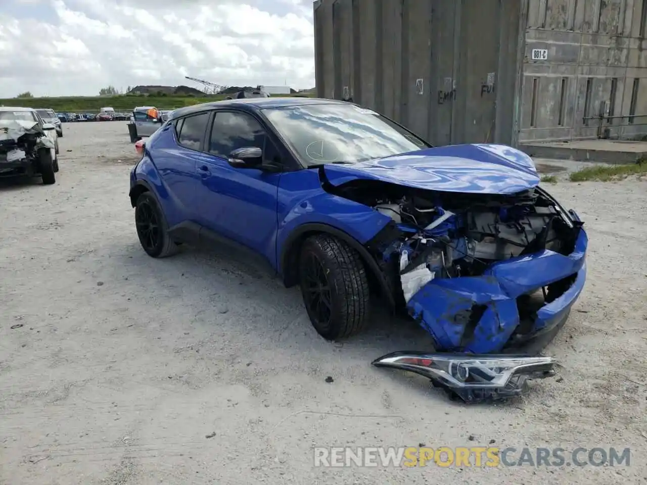 1 Photograph of a damaged car NMTKHMBX7KR101103 TOYOTA C-HR 2019