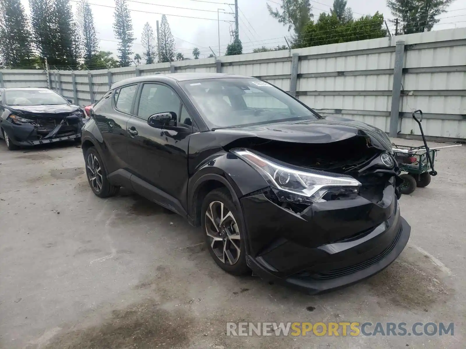 1 Photograph of a damaged car NMTKHMBX8KR074977 TOYOTA C-HR 2019