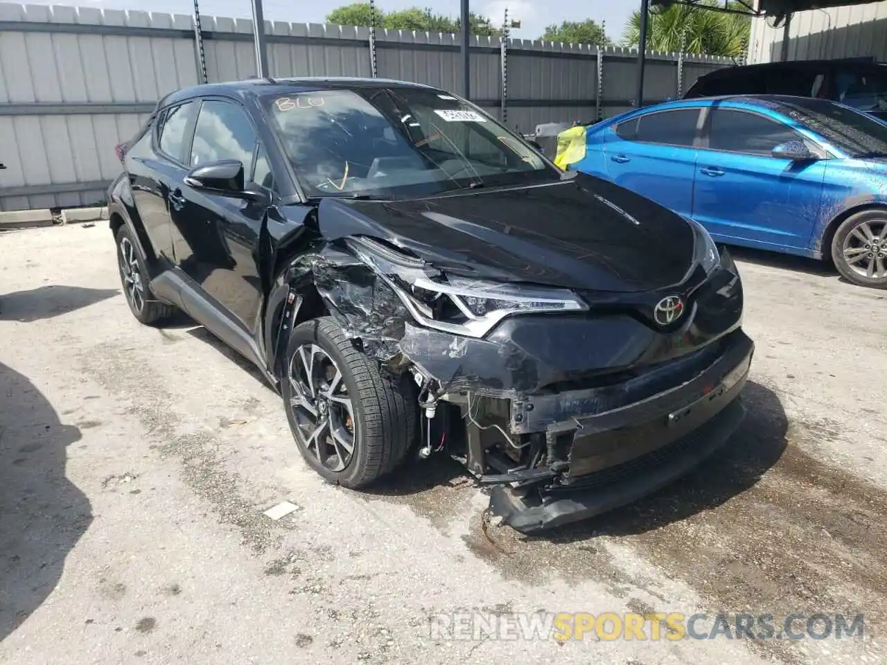 1 Photograph of a damaged car NMTKHMBX8KR077250 TOYOTA C-HR 2019