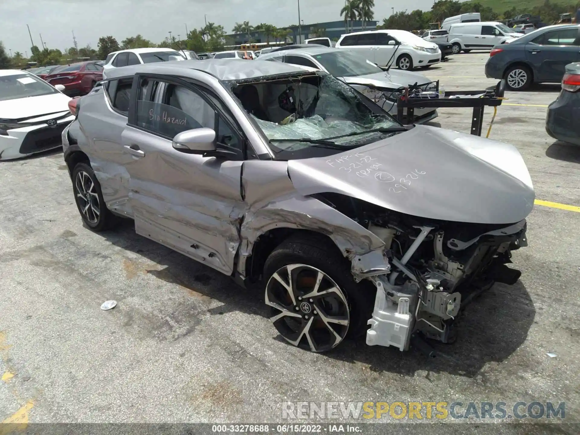 1 Photograph of a damaged car NMTKHMBX8KR078060 TOYOTA C-HR 2019