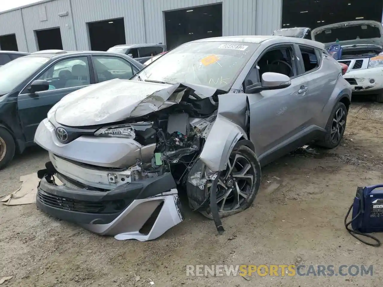 2 Фотография поврежденного автомобиля NMTKHMBX8KR079306 TOYOTA C-HR 2019