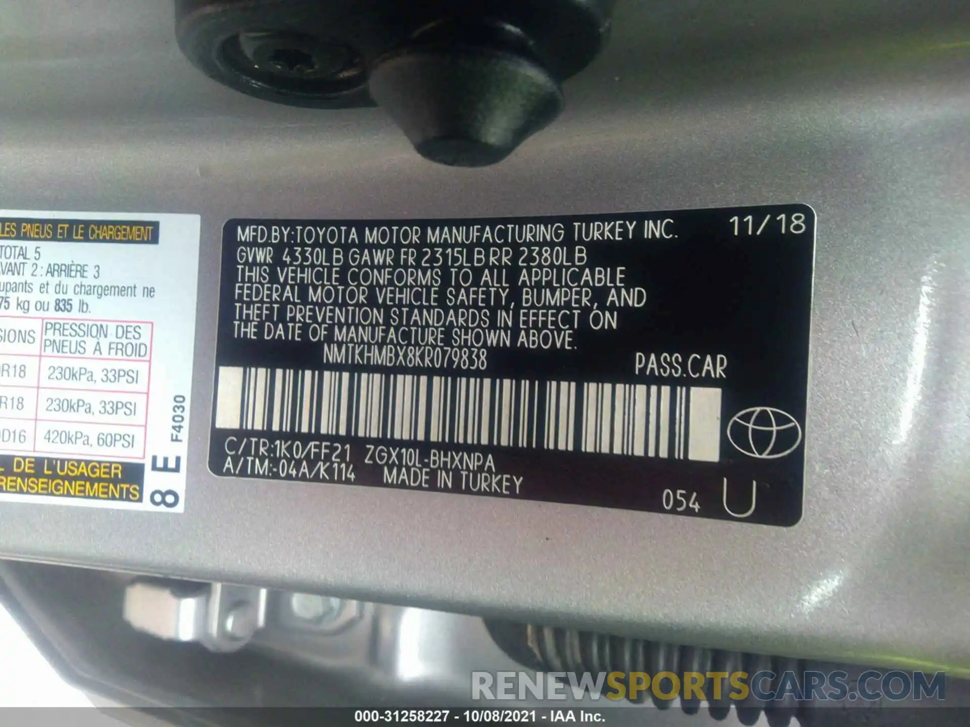 9 Фотография поврежденного автомобиля NMTKHMBX8KR079838 TOYOTA C-HR 2019