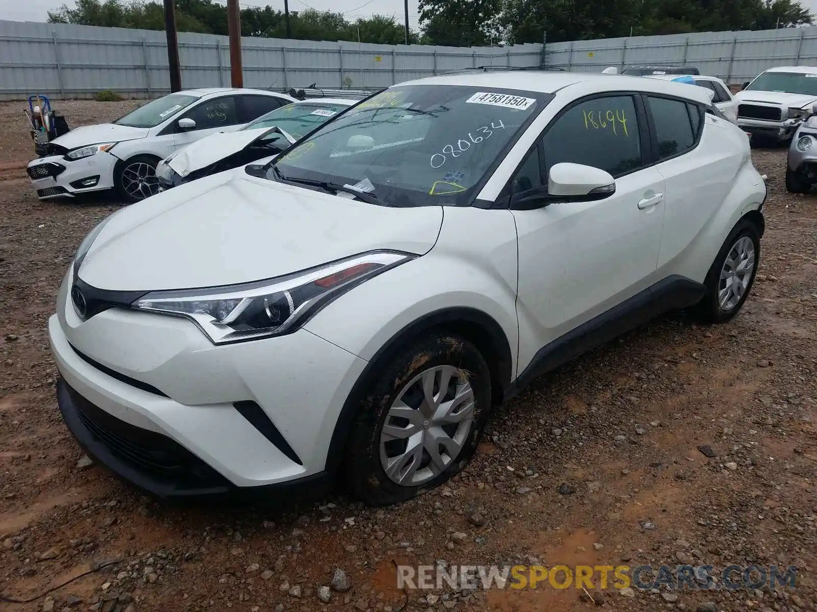 2 Photograph of a damaged car NMTKHMBX8KR080634 TOYOTA C-HR 2019