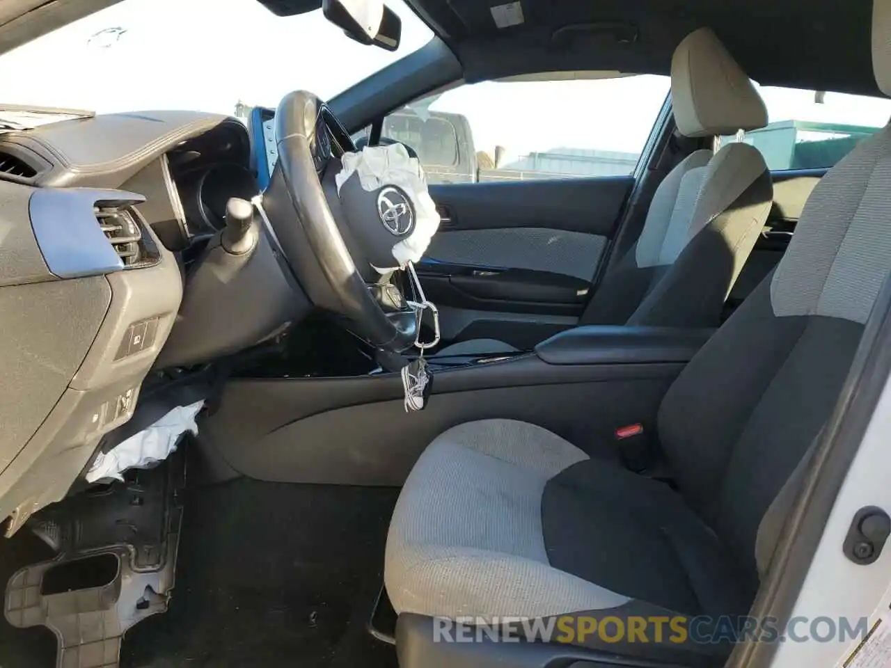 7 Photograph of a damaged car NMTKHMBX8KR081041 TOYOTA C-HR 2019