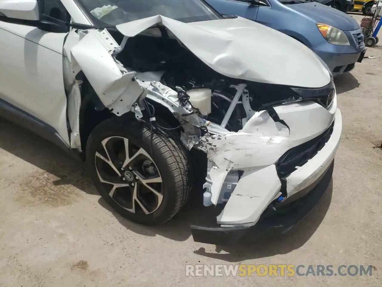 9 Photograph of a damaged car NMTKHMBX8KR082089 TOYOTA C-HR 2019