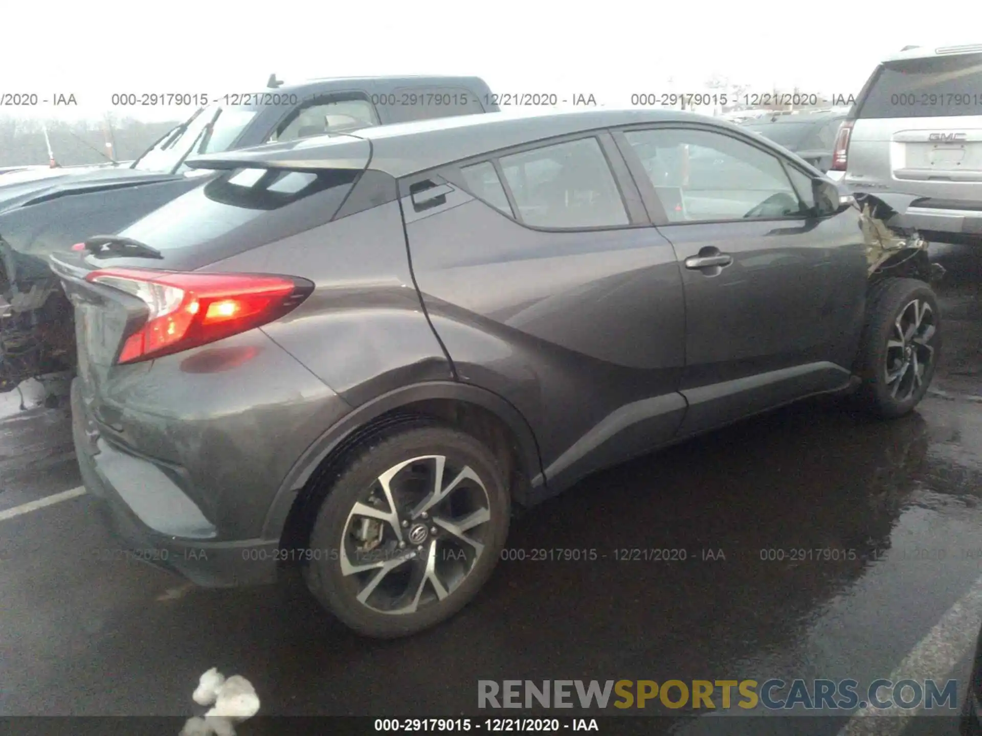 4 Фотография поврежденного автомобиля NMTKHMBX8KR082366 TOYOTA C-HR 2019