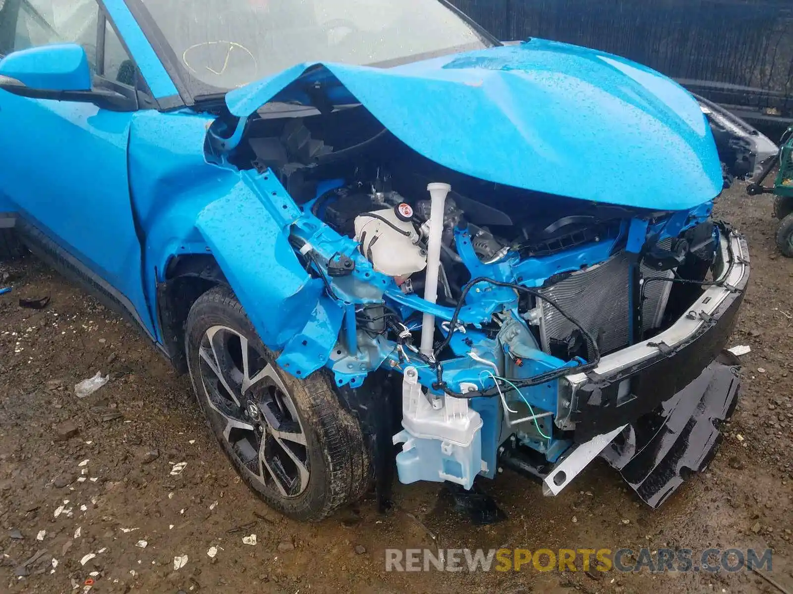 9 Photograph of a damaged car NMTKHMBX8KR086112 TOYOTA C-HR 2019