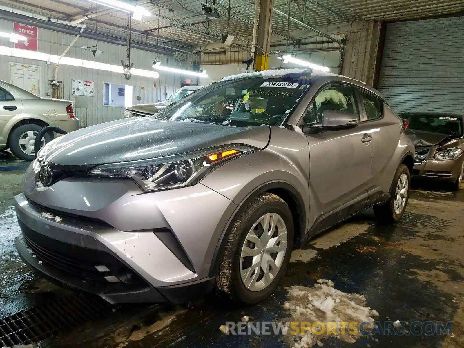 2 Photograph of a damaged car NMTKHMBX8KR087437 TOYOTA C-HR 2019