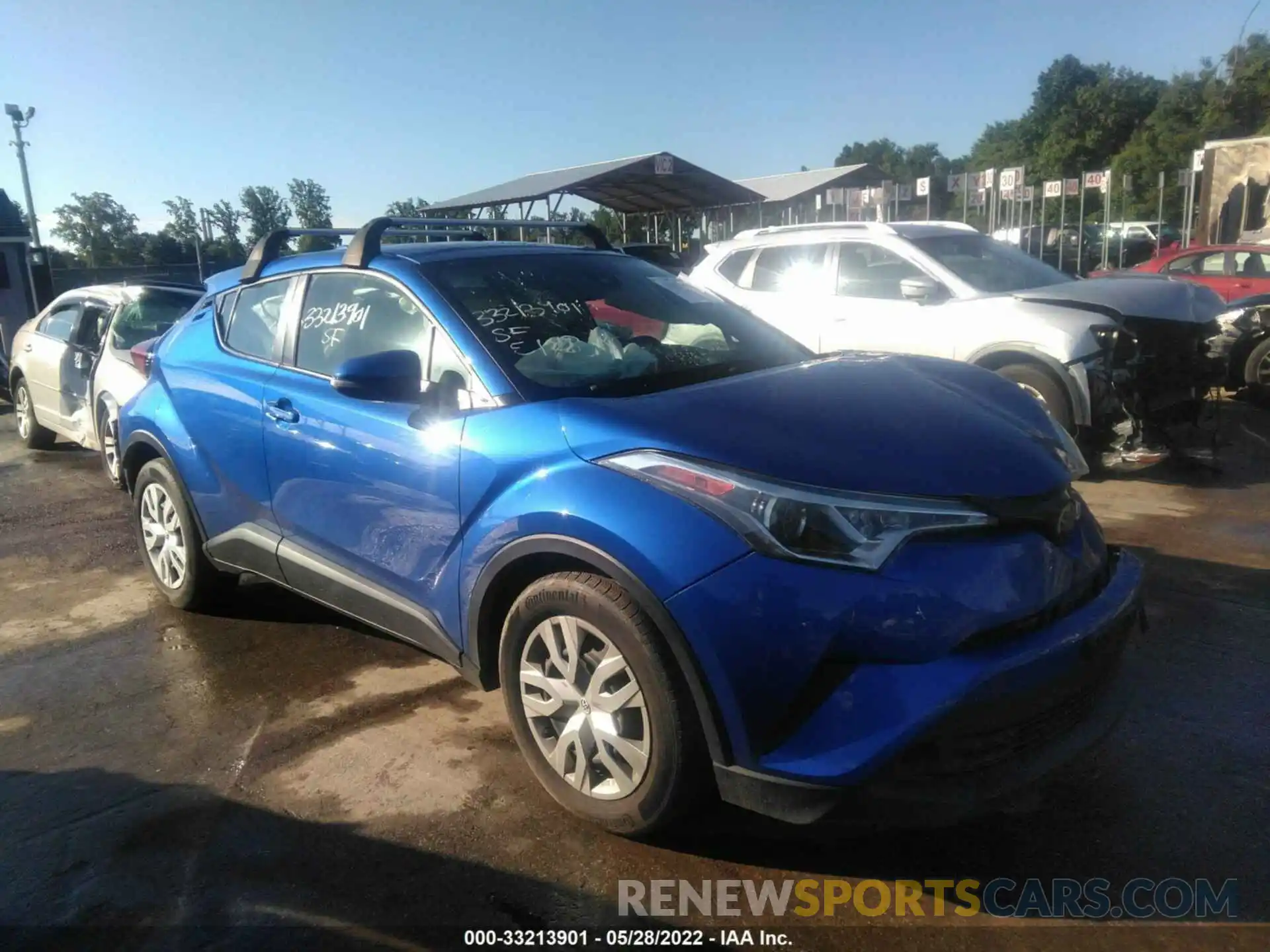 1 Photograph of a damaged car NMTKHMBX8KR089205 TOYOTA C-HR 2019