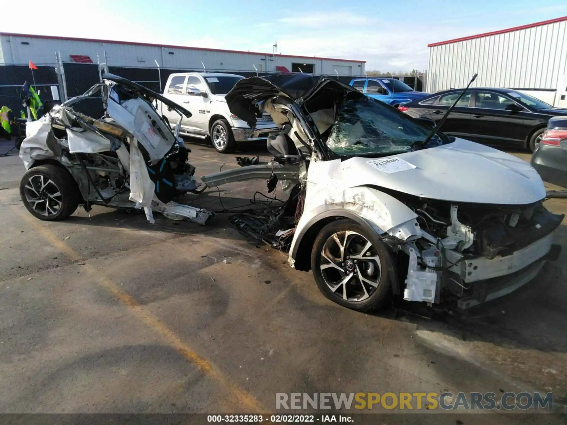 1 Photograph of a damaged car NMTKHMBX8KR092363 TOYOTA C-HR 2019