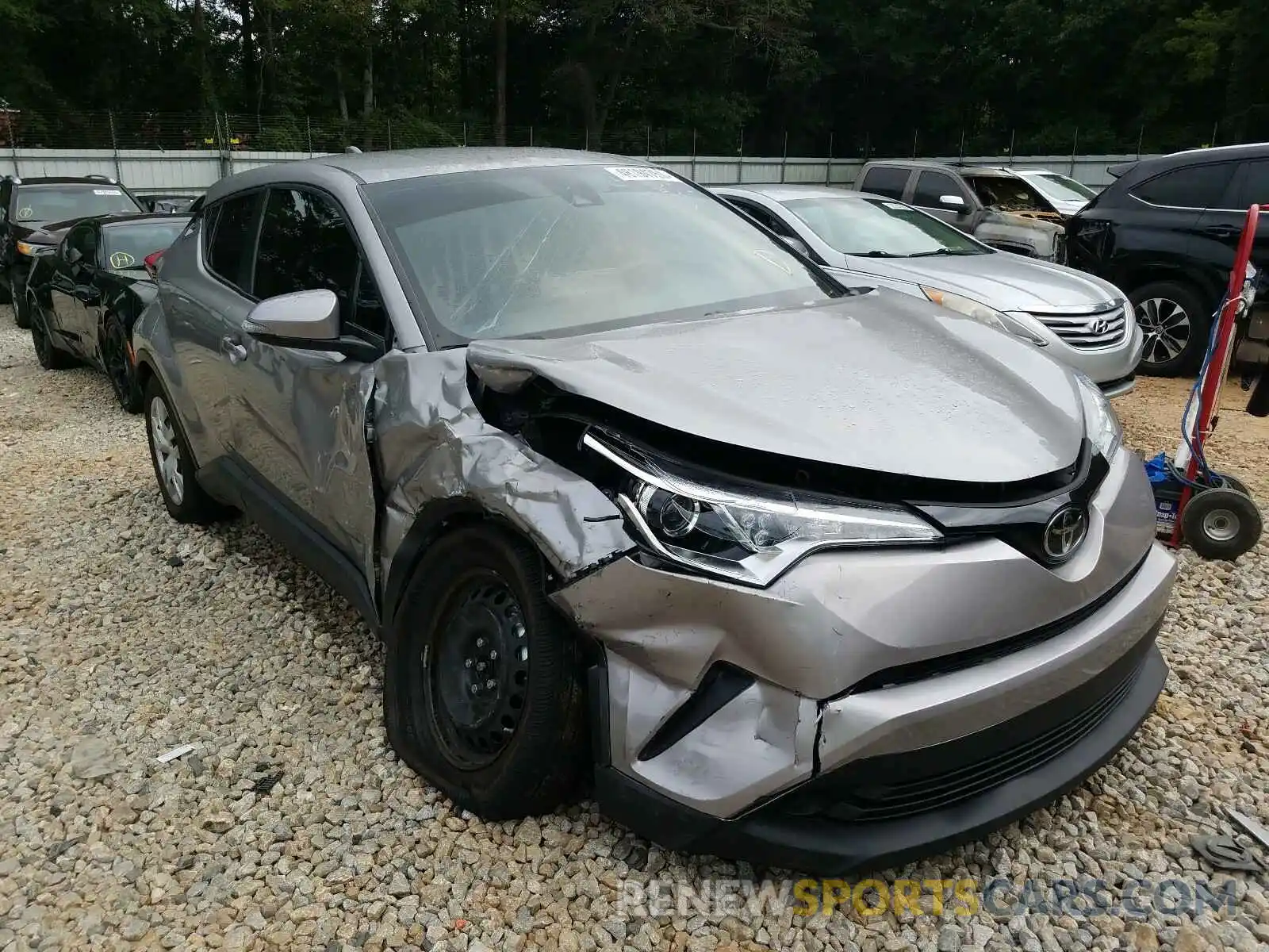 1 Photograph of a damaged car NMTKHMBX8KR095652 TOYOTA C-HR 2019