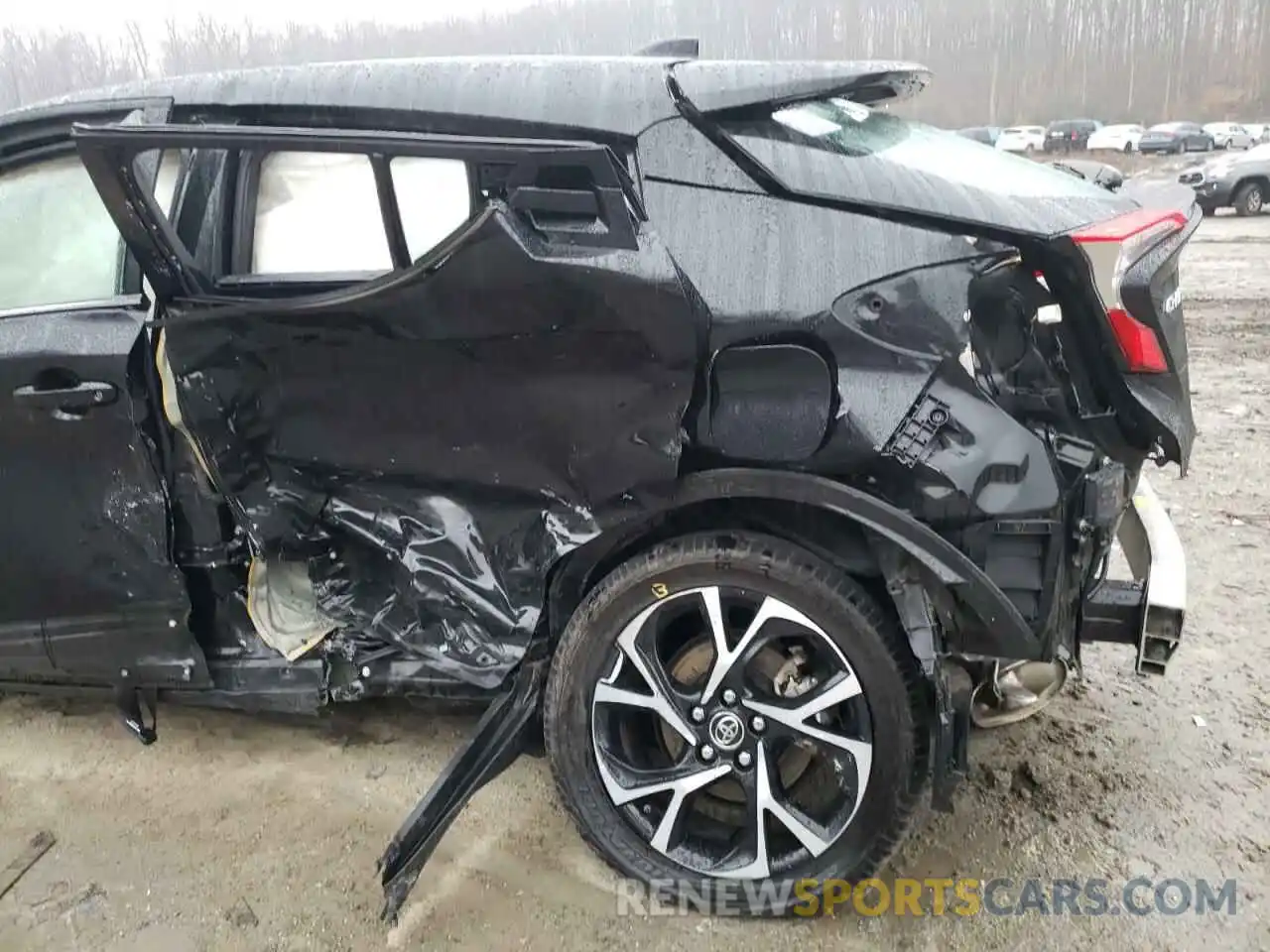 9 Photograph of a damaged car NMTKHMBX8KR096686 TOYOTA C-HR 2019