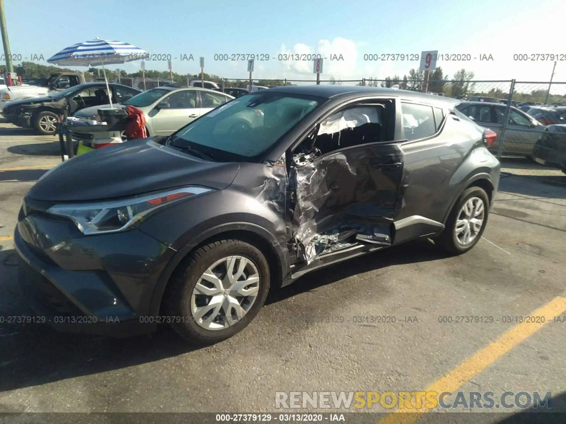 2 Фотография поврежденного автомобиля NMTKHMBX9KR069125 TOYOTA C-HR 2019