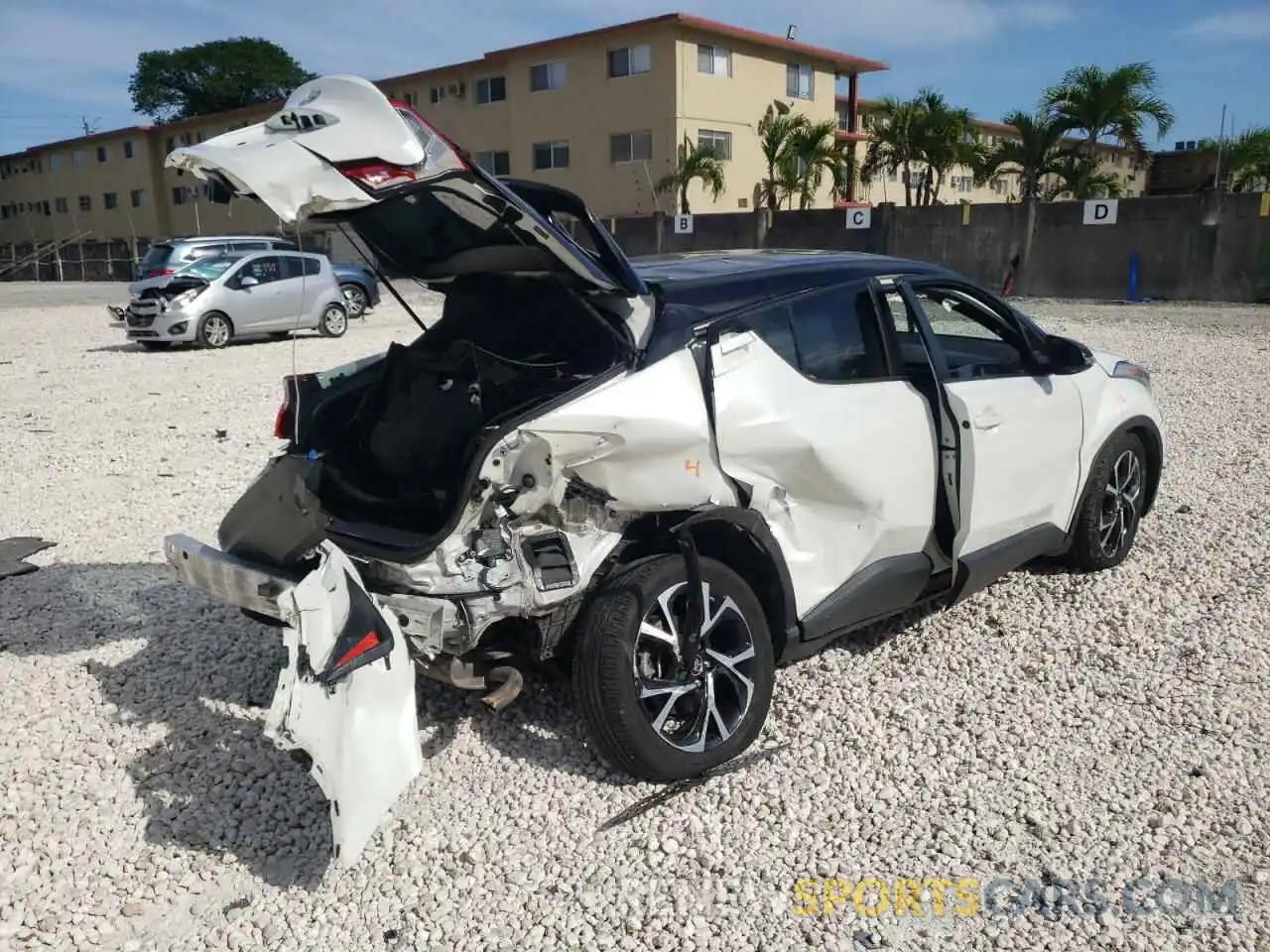 4 Photograph of a damaged car NMTKHMBX9KR072882 TOYOTA C-HR 2019