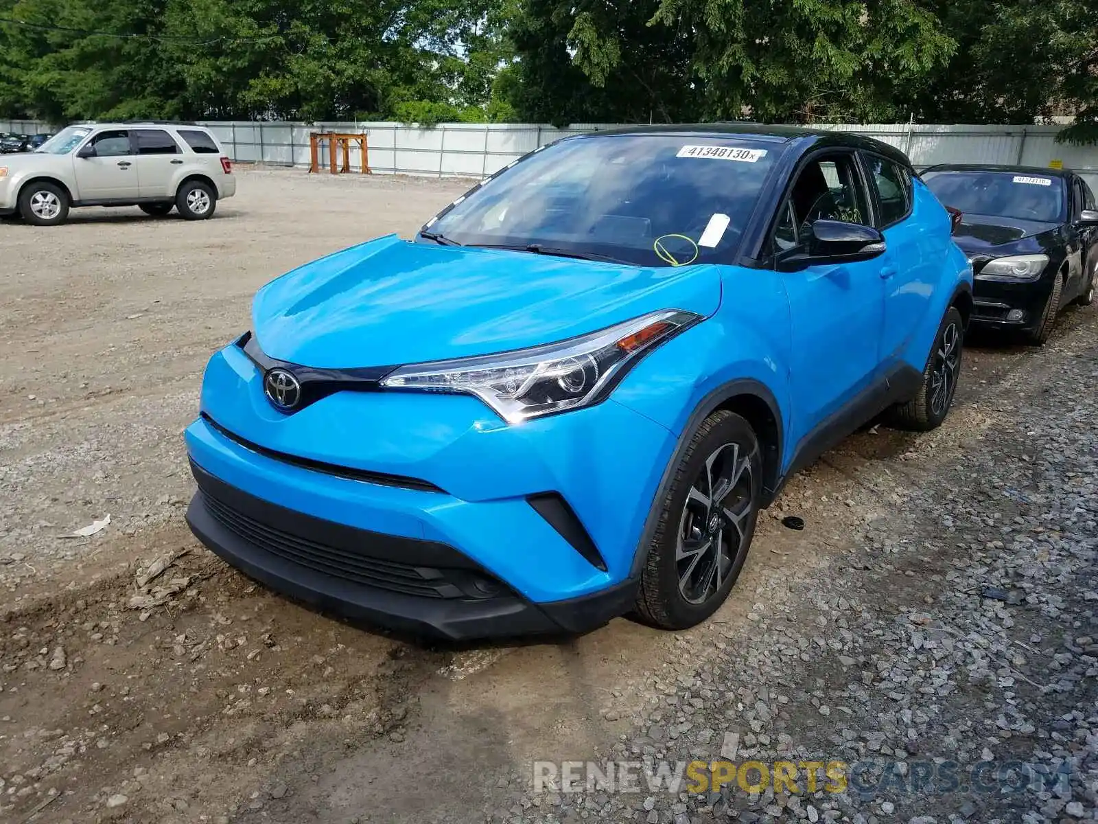 2 Фотография поврежденного автомобиля NMTKHMBX9KR075667 TOYOTA C-HR 2019