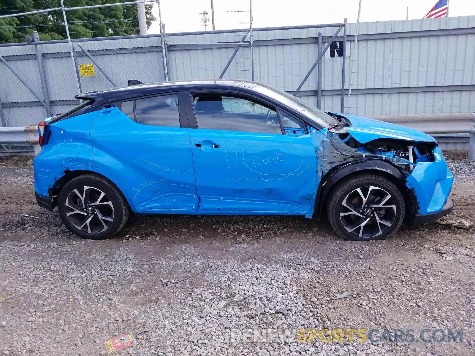 9 Фотография поврежденного автомобиля NMTKHMBX9KR075667 TOYOTA C-HR 2019