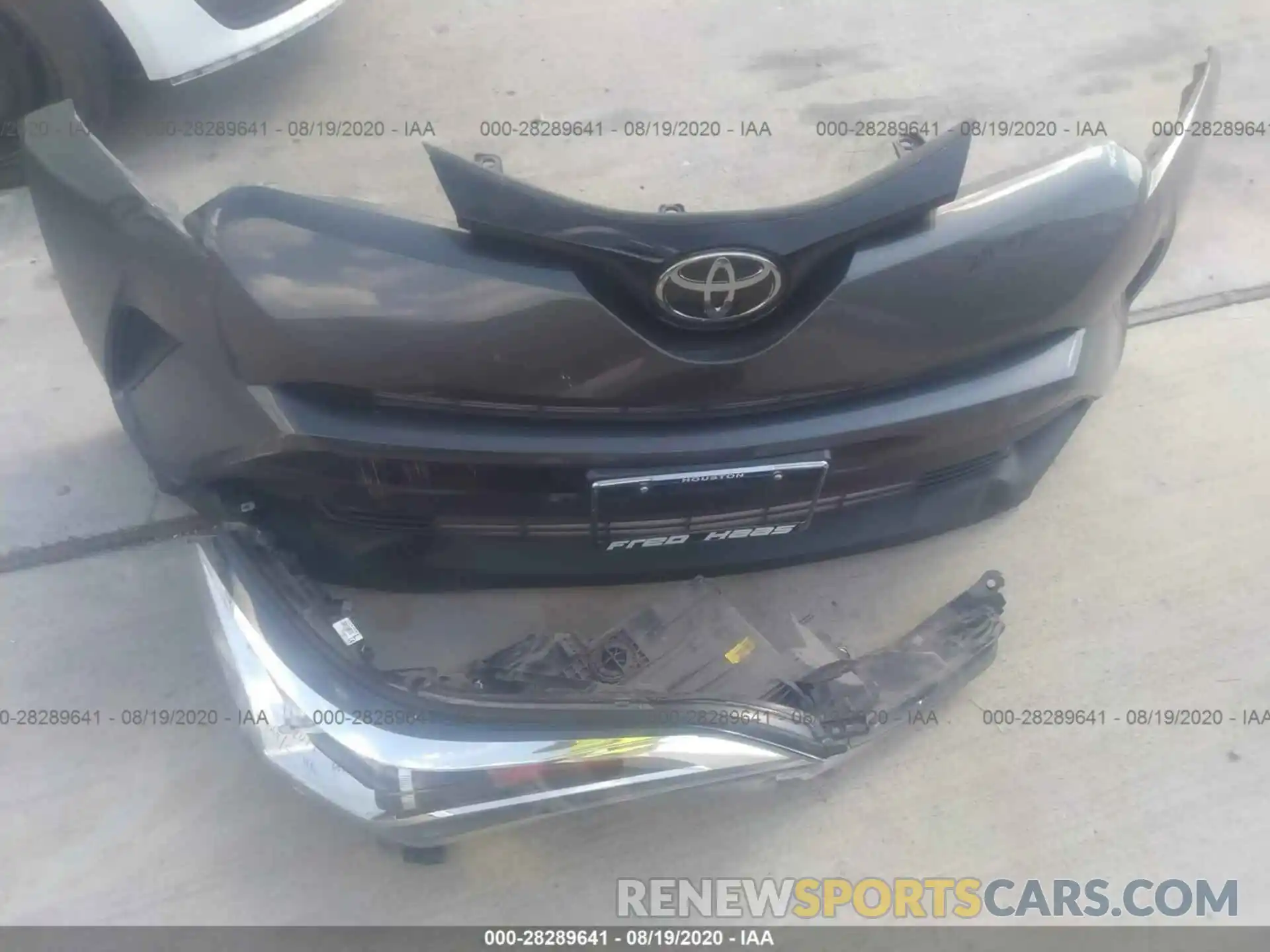 12 Photograph of a damaged car NMTKHMBX9KR079055 TOYOTA C-HR 2019