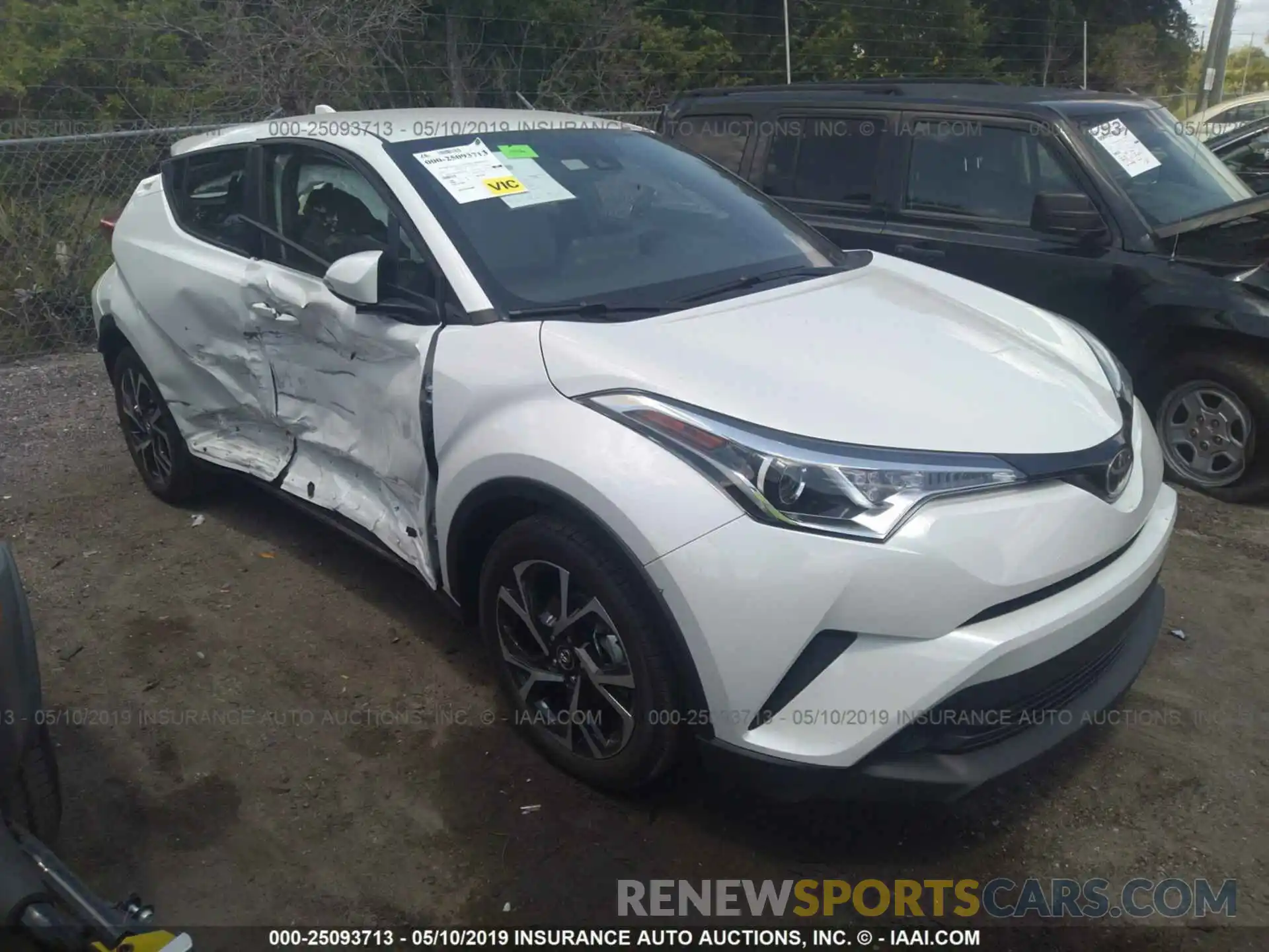 1 Фотография поврежденного автомобиля NMTKHMBX9KR080898 TOYOTA C-HR 2019