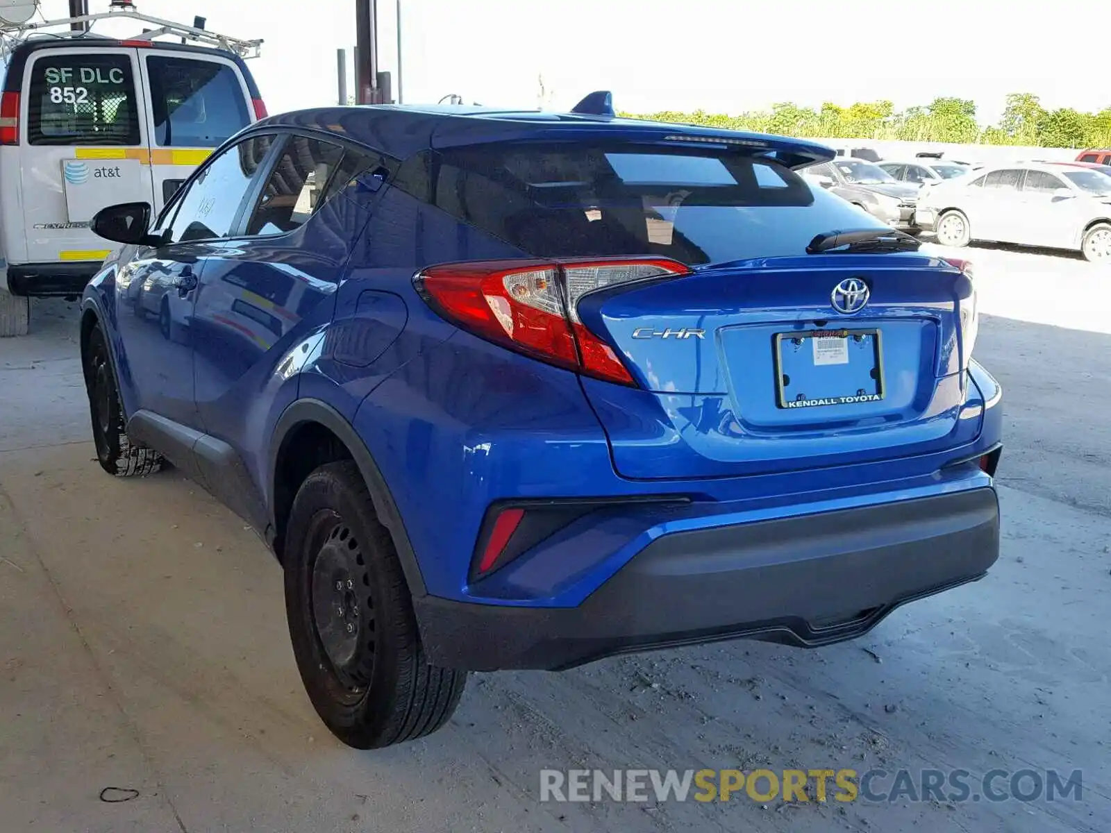 3 Photograph of a damaged car NMTKHMBX9KR082523 TOYOTA C-HR 2019