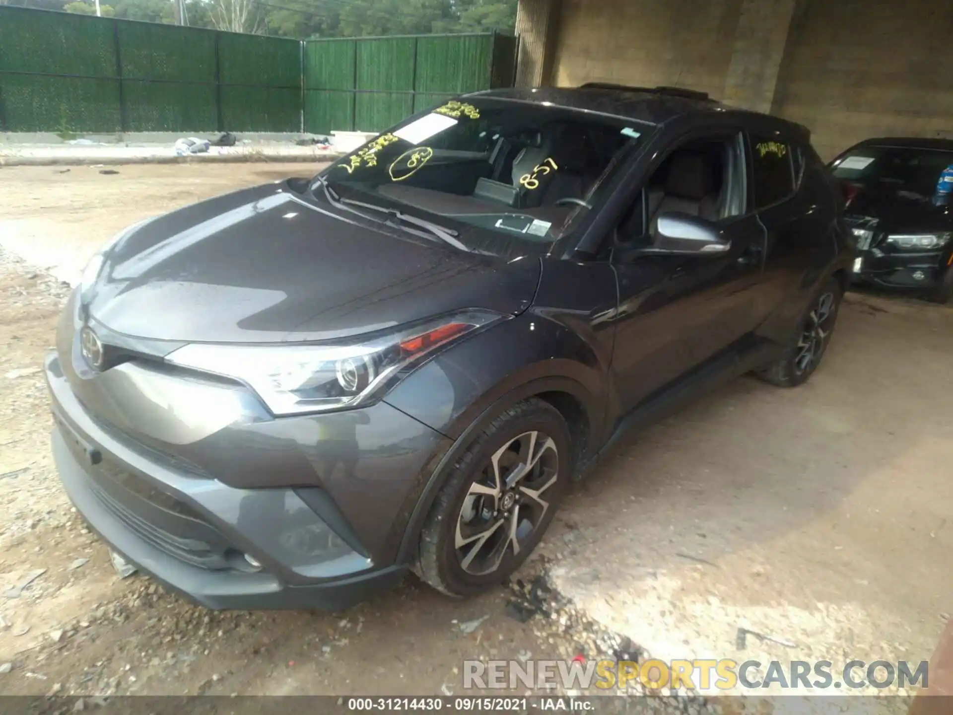 2 Фотография поврежденного автомобиля NMTKHMBX9KR085079 TOYOTA C-HR 2019