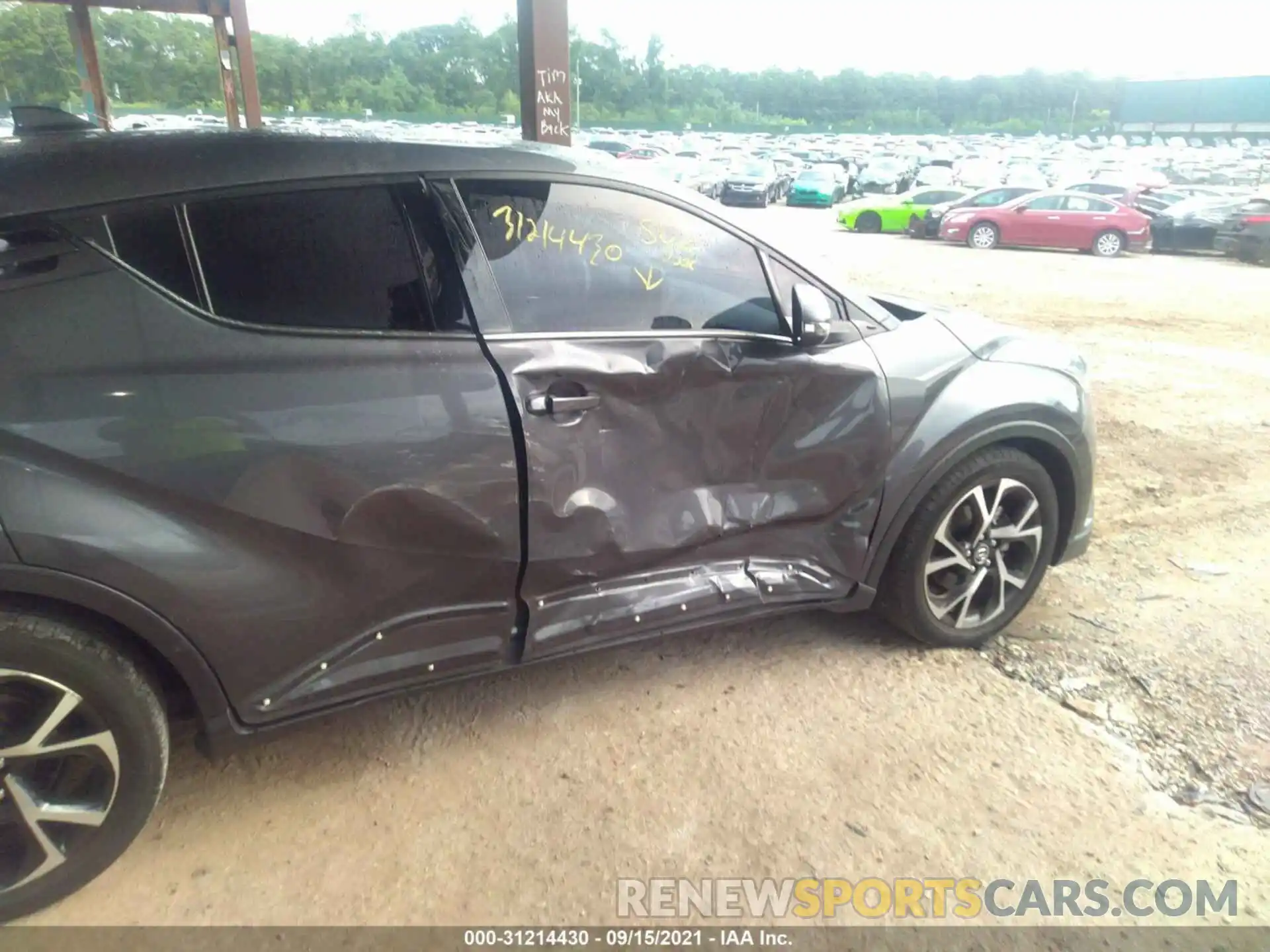 6 Photograph of a damaged car NMTKHMBX9KR085079 TOYOTA C-HR 2019