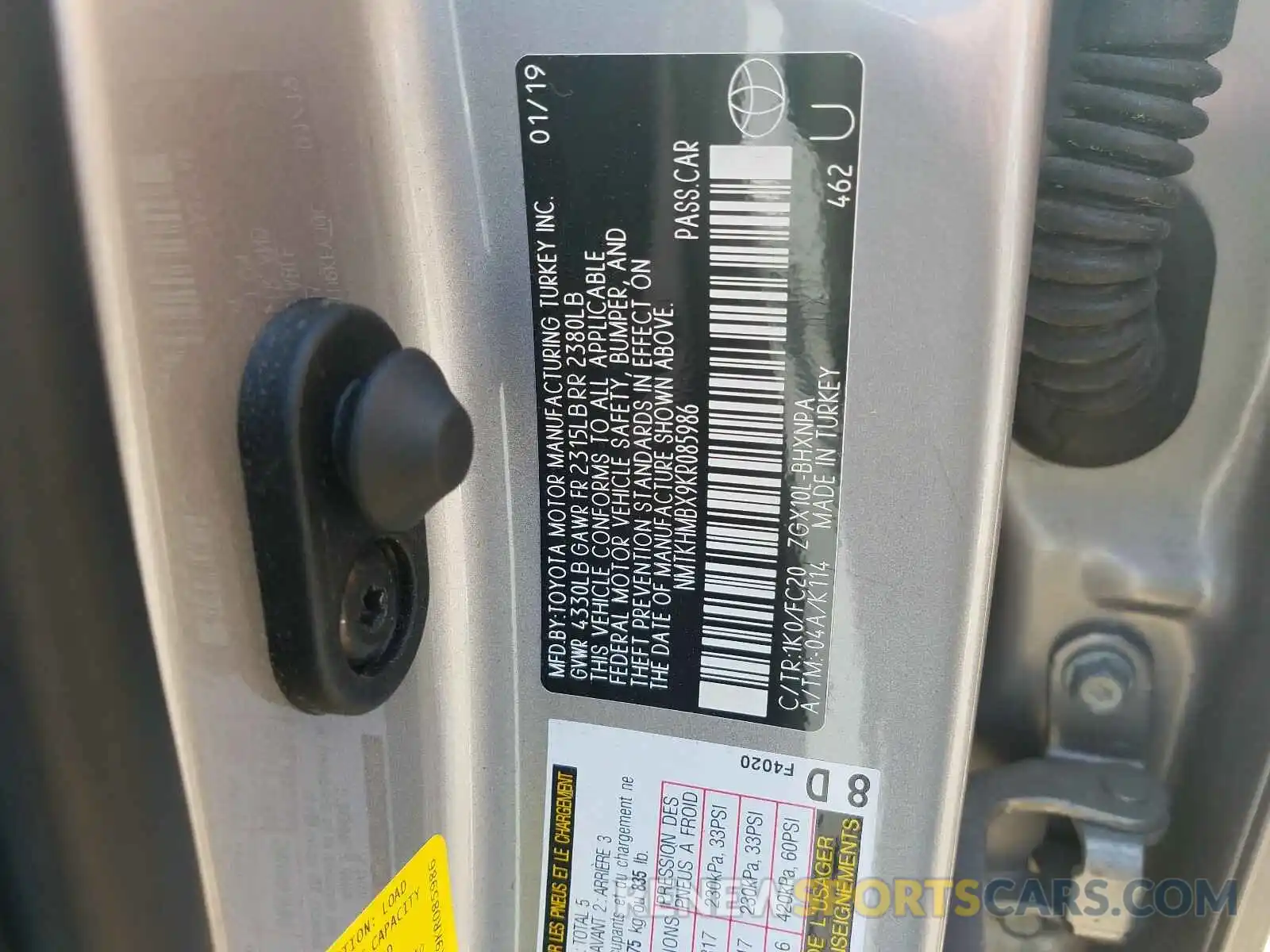 10 Photograph of a damaged car NMTKHMBX9KR085986 TOYOTA C-HR 2019