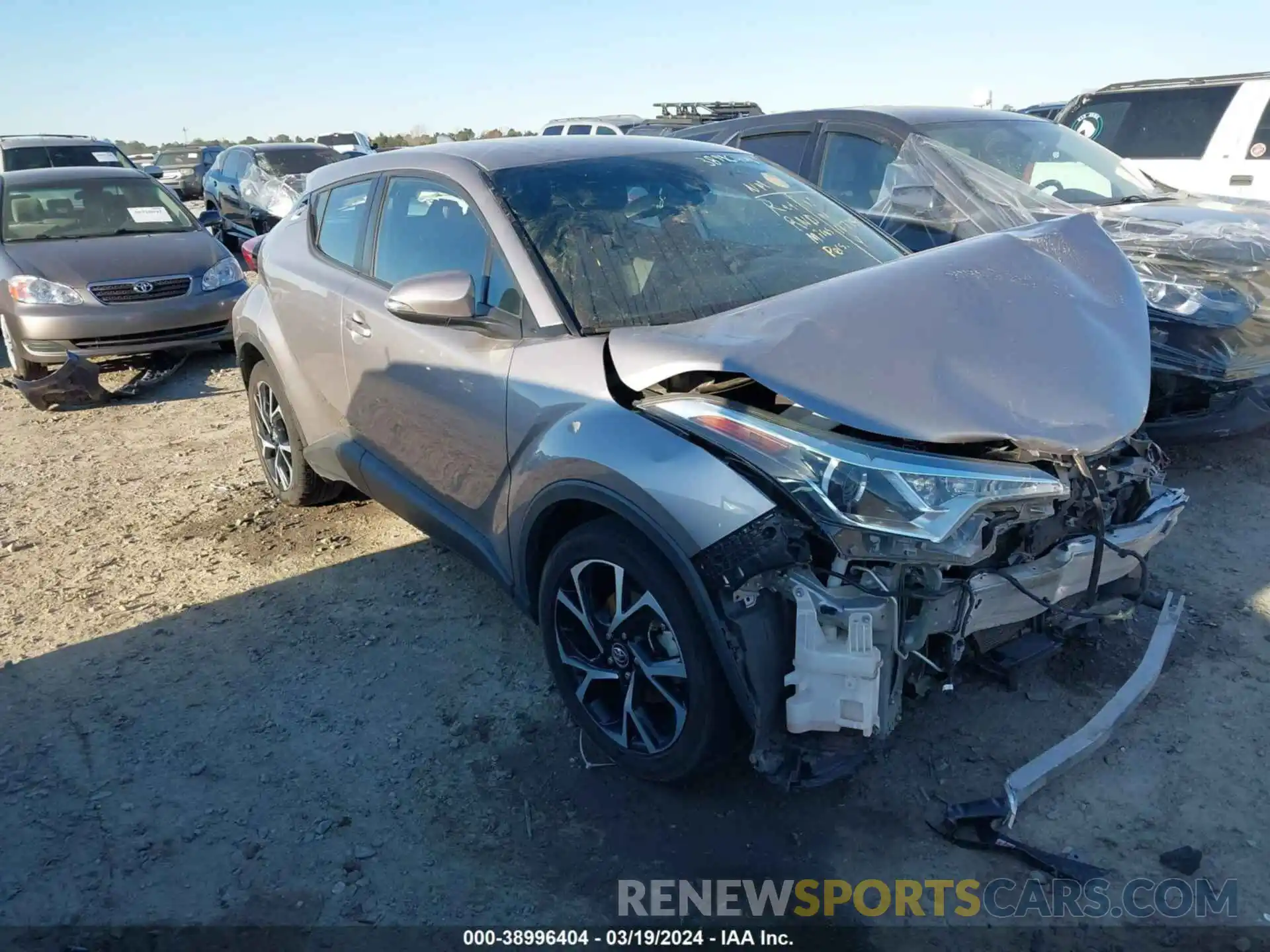 1 Фотография поврежденного автомобиля NMTKHMBX9KR086359 TOYOTA C-HR 2019