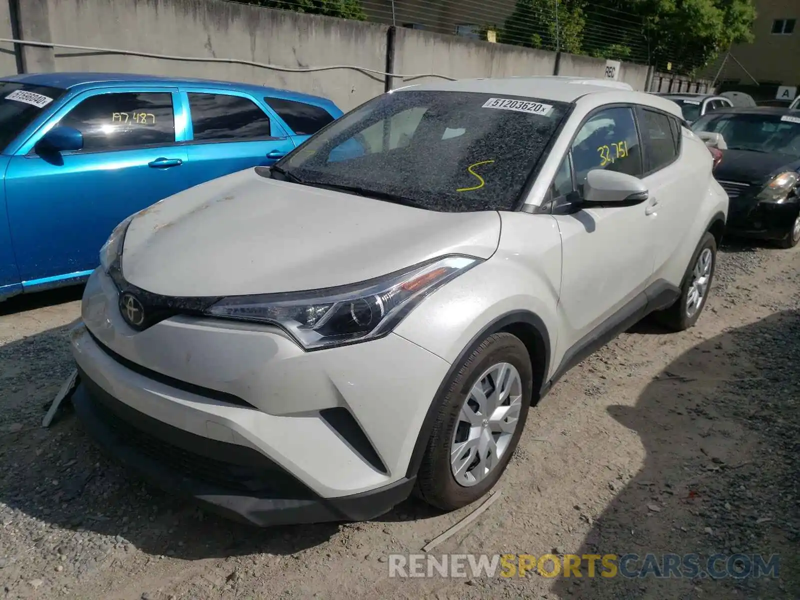 2 Photograph of a damaged car NMTKHMBX9KR087477 TOYOTA C-HR 2019