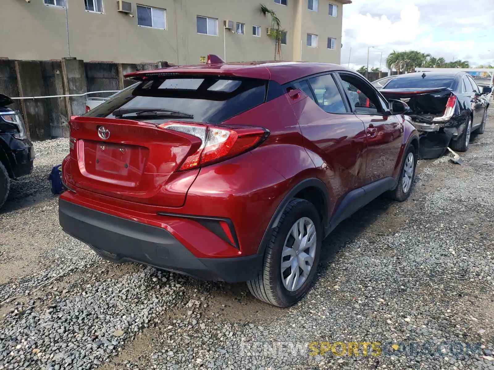 4 Фотография поврежденного автомобиля NMTKHMBX9KR088953 TOYOTA C-HR 2019