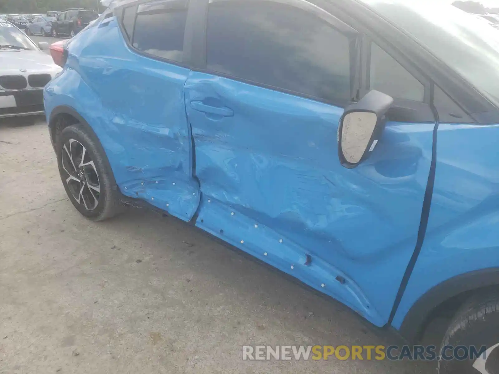 9 Photograph of a damaged car NMTKHMBX9KR090119 TOYOTA C-HR 2019