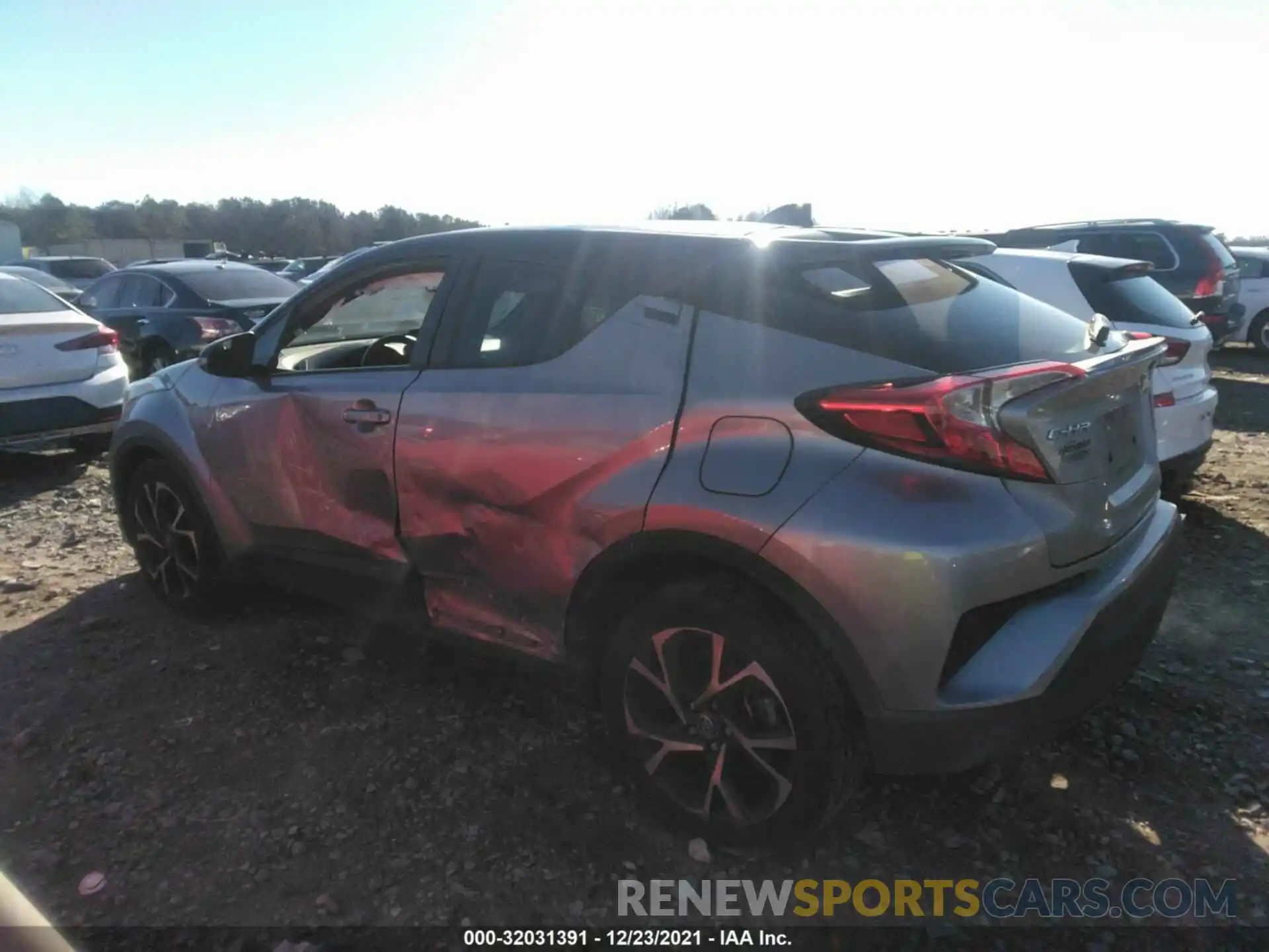 3 Photograph of a damaged car NMTKHMBX9KR090413 TOYOTA C-HR 2019