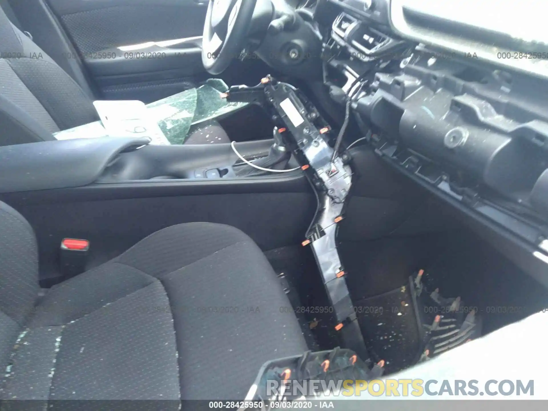 5 Photograph of a damaged car NMTKHMBX9KR091190 TOYOTA C-HR 2019