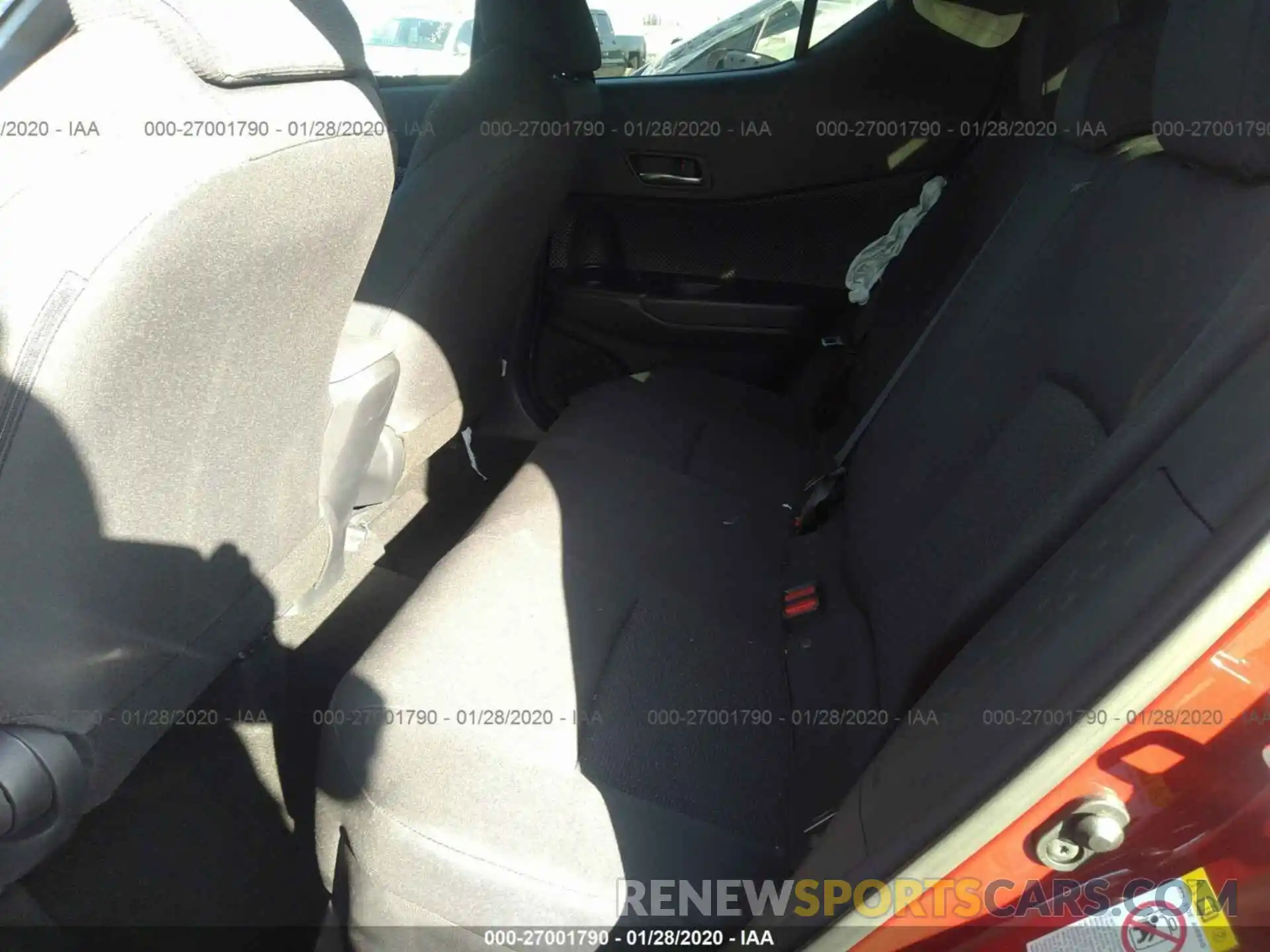 8 Photograph of a damaged car NMTKHMBX9KR093408 TOYOTA C-HR 2019