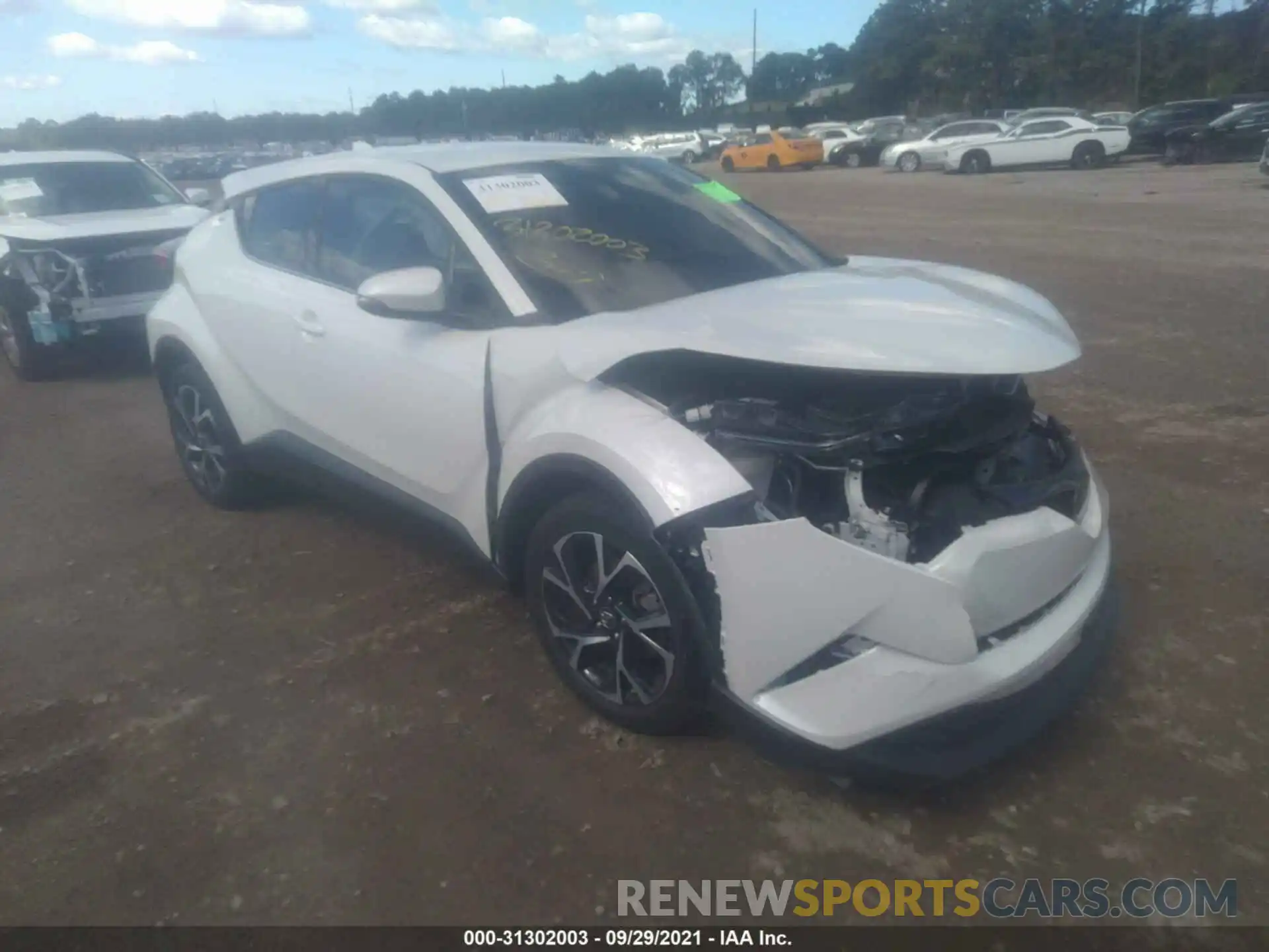 1 Фотография поврежденного автомобиля NMTKHMBX9KR095238 TOYOTA C-HR 2019