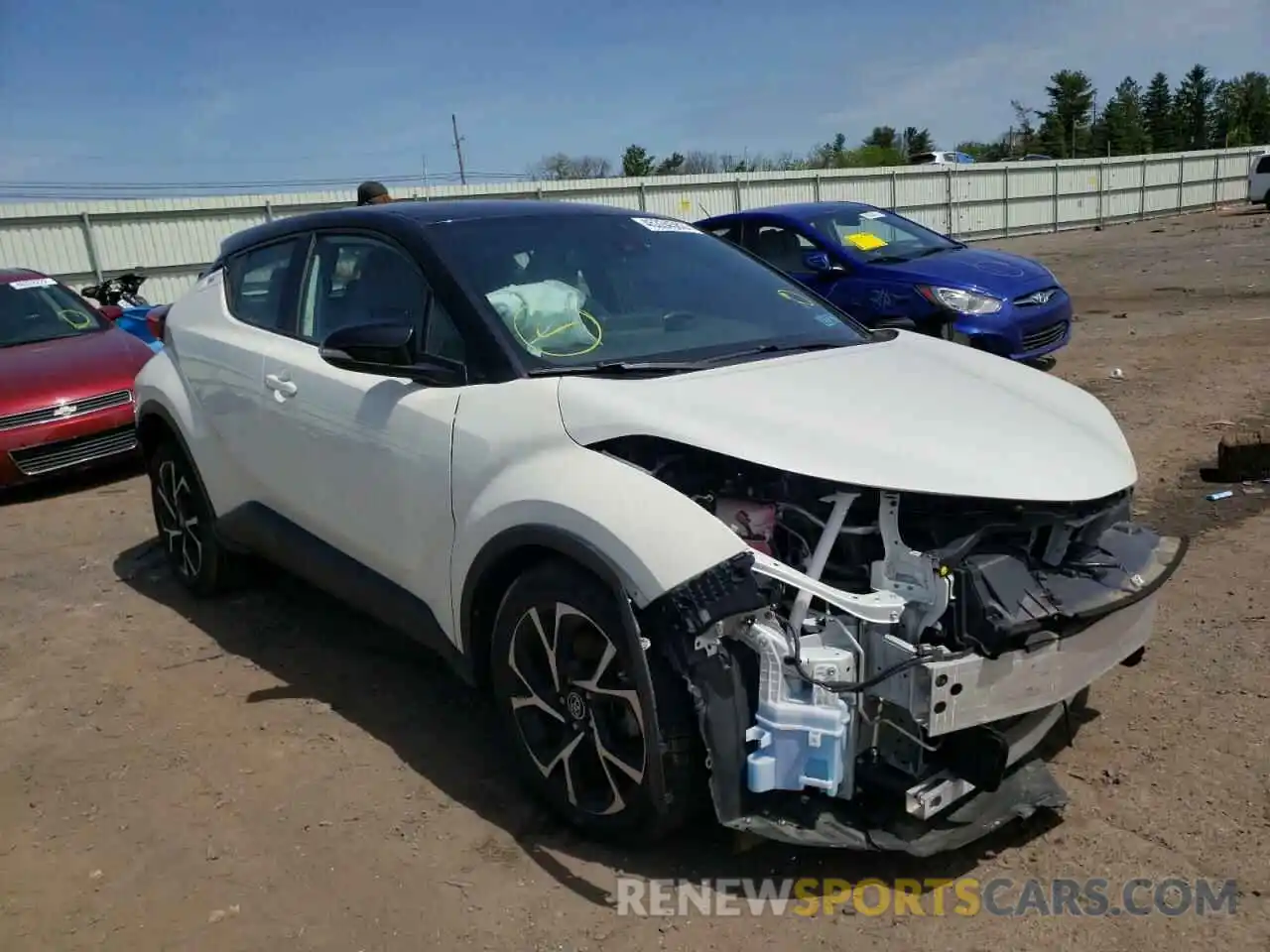 1 Photograph of a damaged car NMTKHMBX9KR095370 TOYOTA C-HR 2019