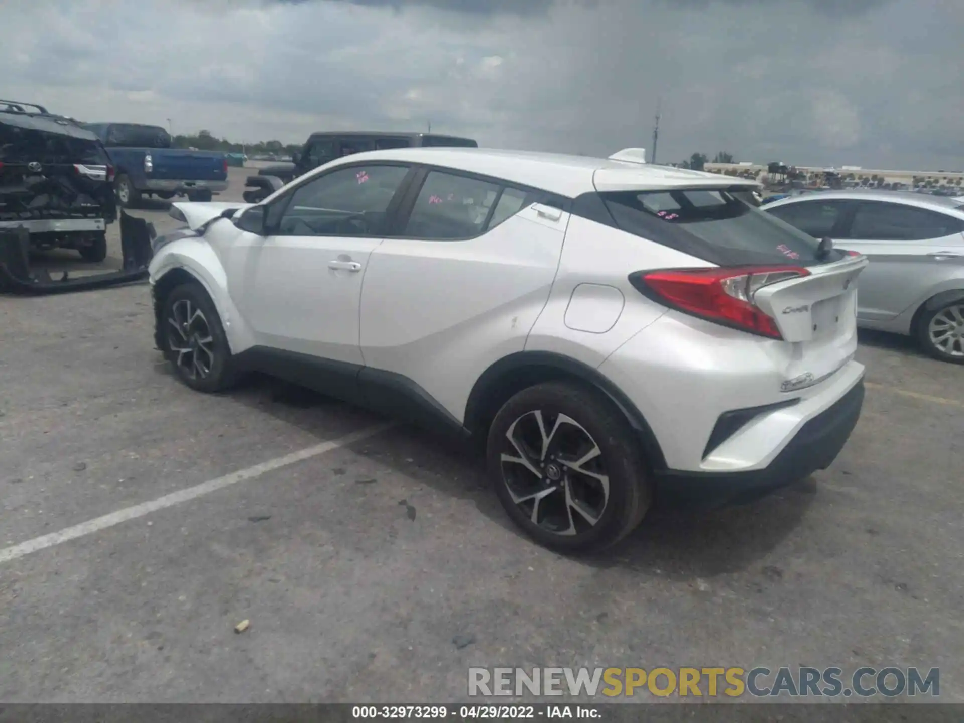 3 Photograph of a damaged car NMTKHMBX9KR100356 TOYOTA C-HR 2019