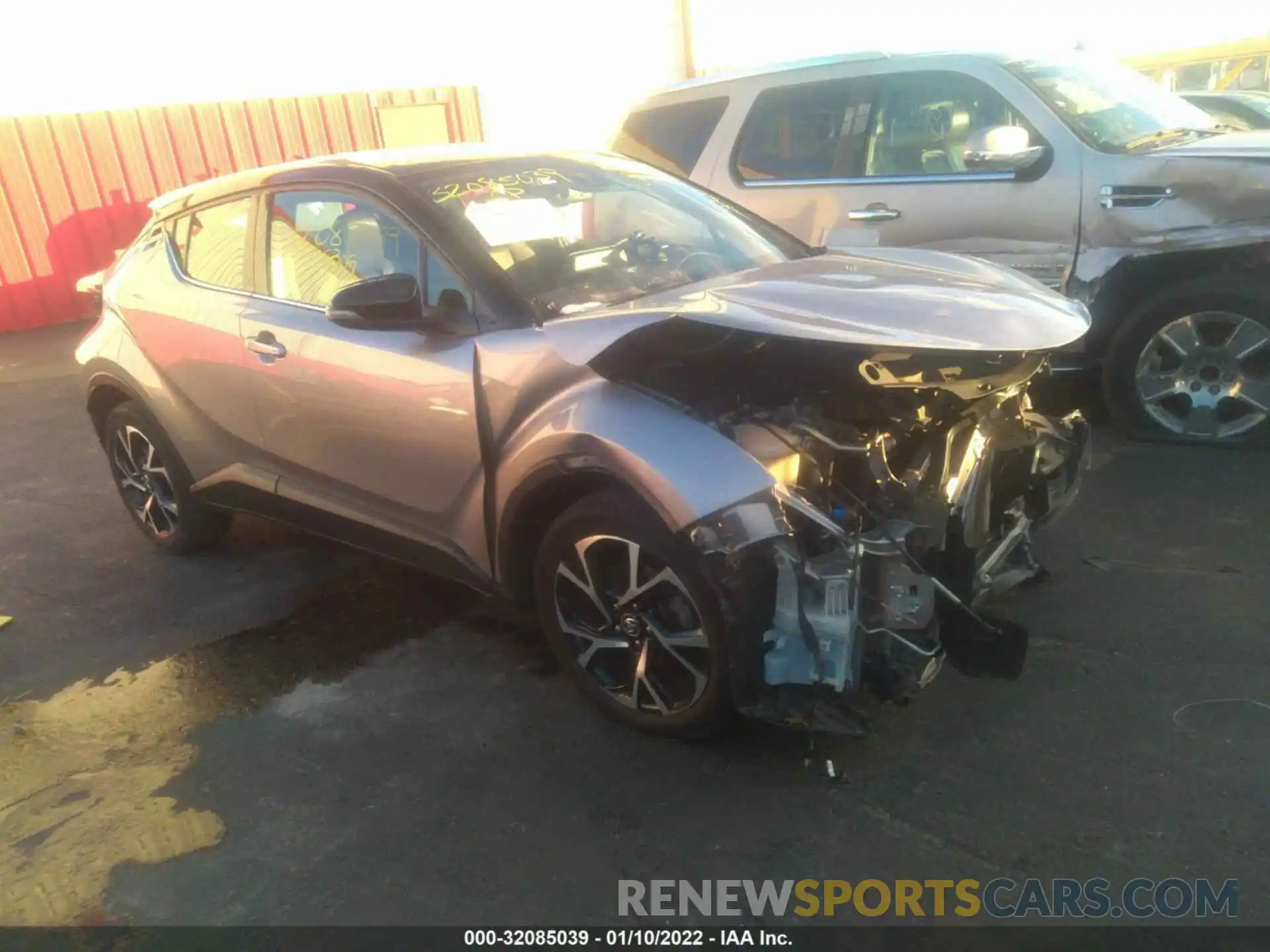 1 Photograph of a damaged car NMTKHMBXXKR069389 TOYOTA C-HR 2019