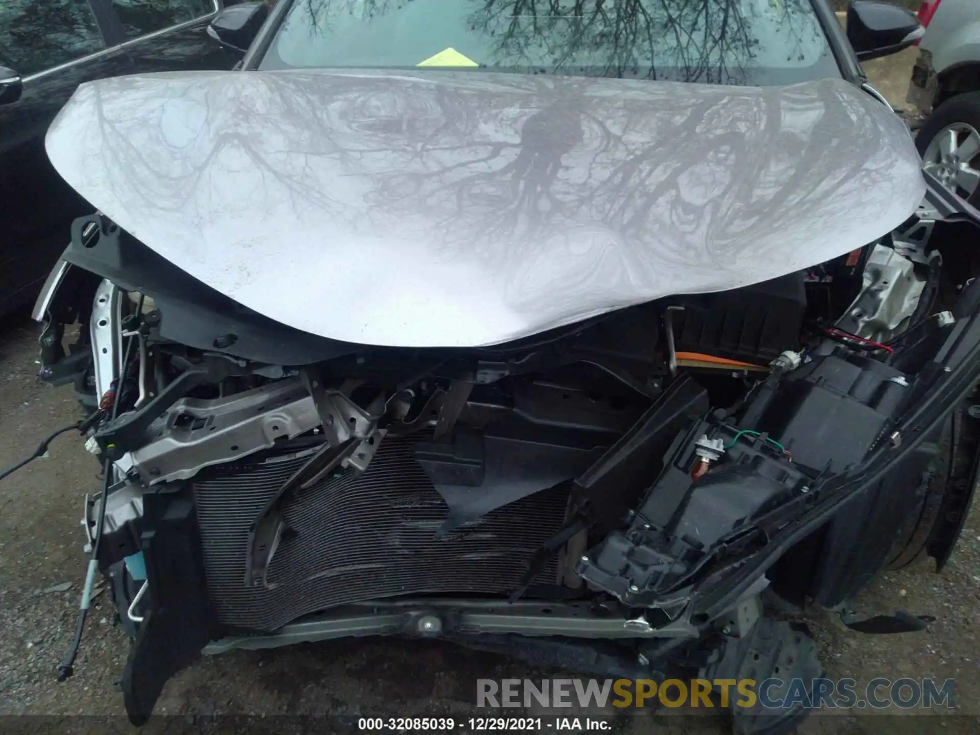 10 Photograph of a damaged car NMTKHMBXXKR069389 TOYOTA C-HR 2019