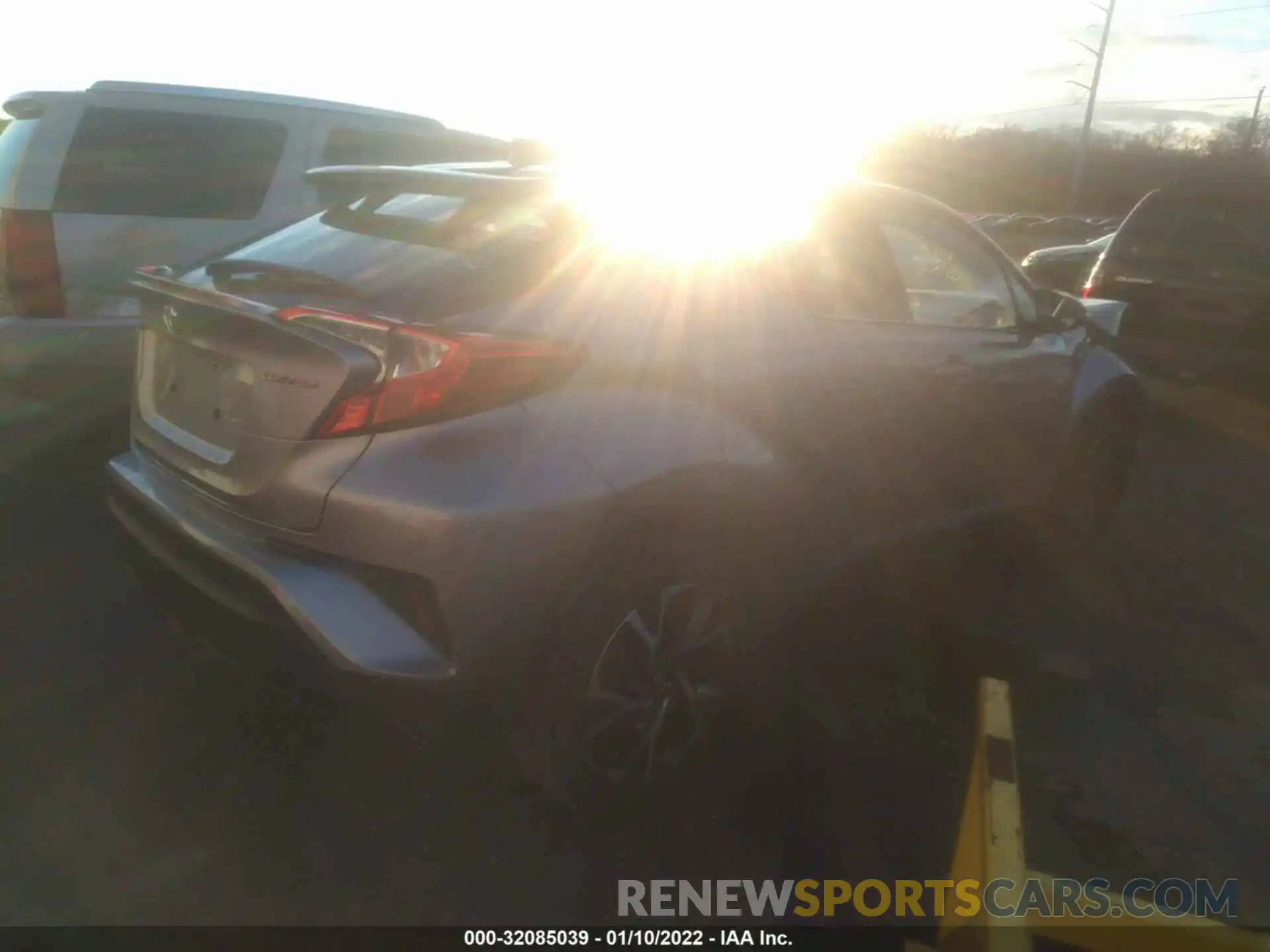 4 Photograph of a damaged car NMTKHMBXXKR069389 TOYOTA C-HR 2019