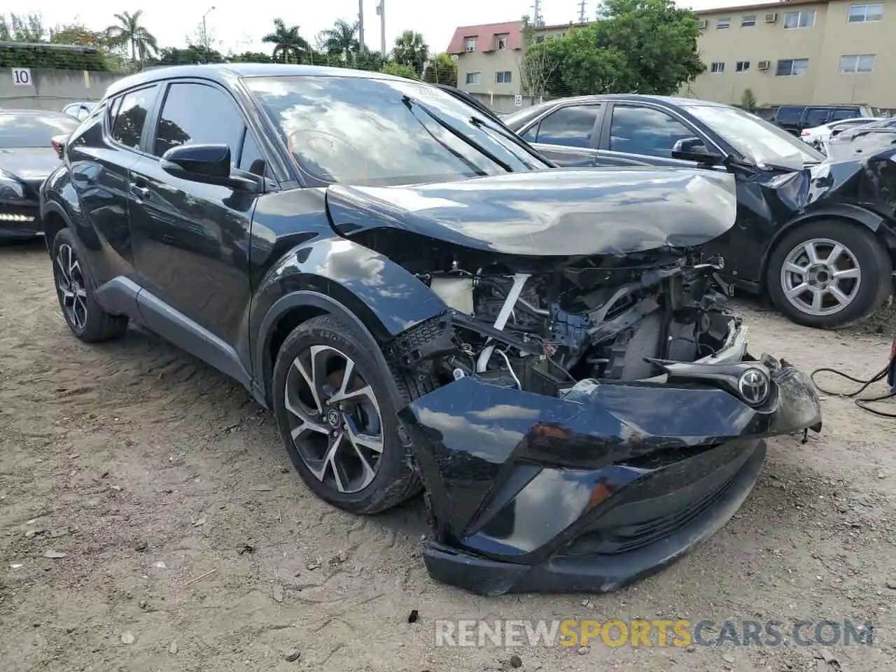 1 Photograph of a damaged car NMTKHMBXXKR069991 TOYOTA C-HR 2019